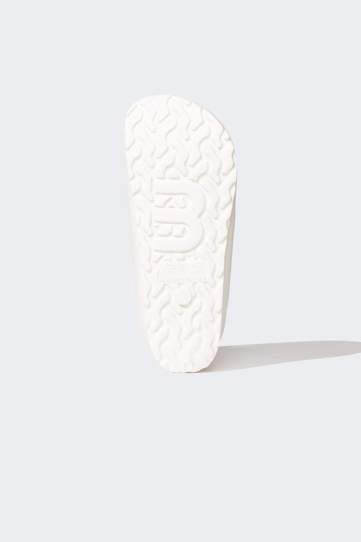 شبشب بناتي إيفا بكعب مسطح