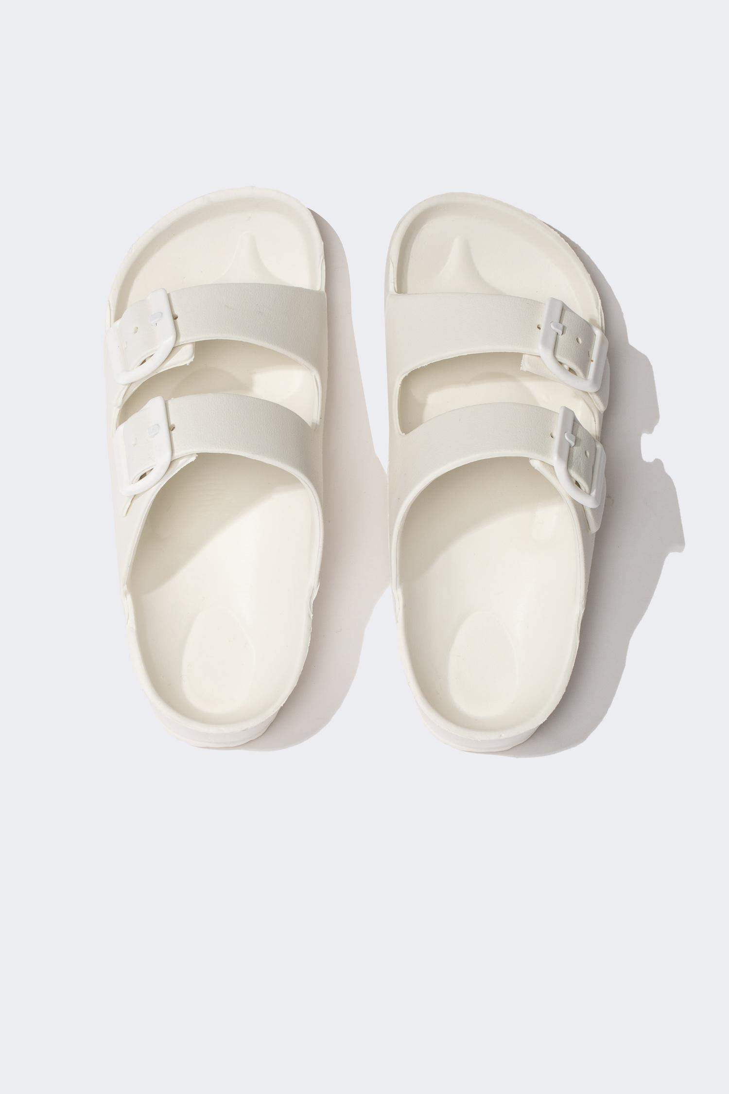 شبشب بناتي إيفا بكعب مسطح