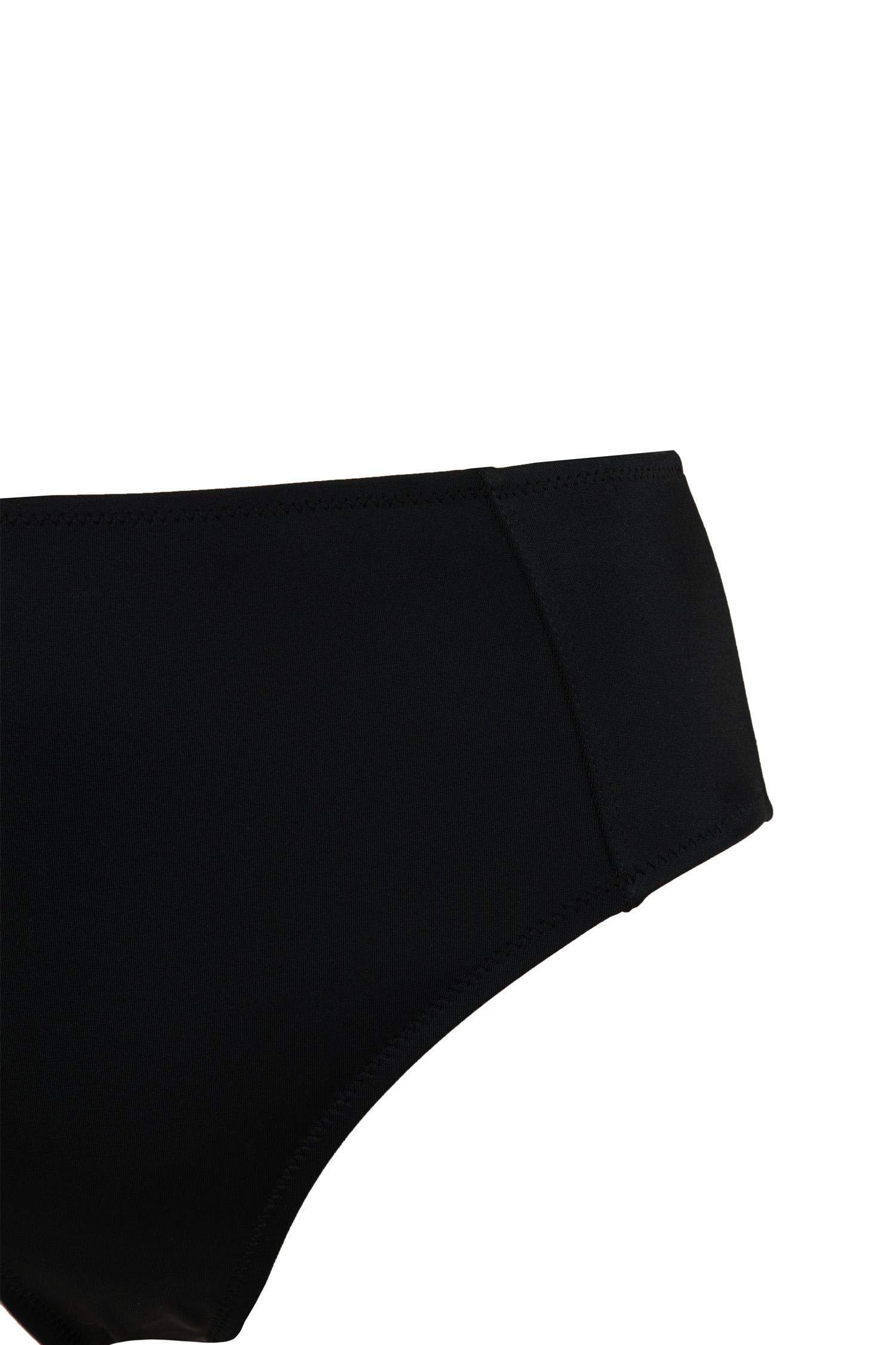 Бикини Асты