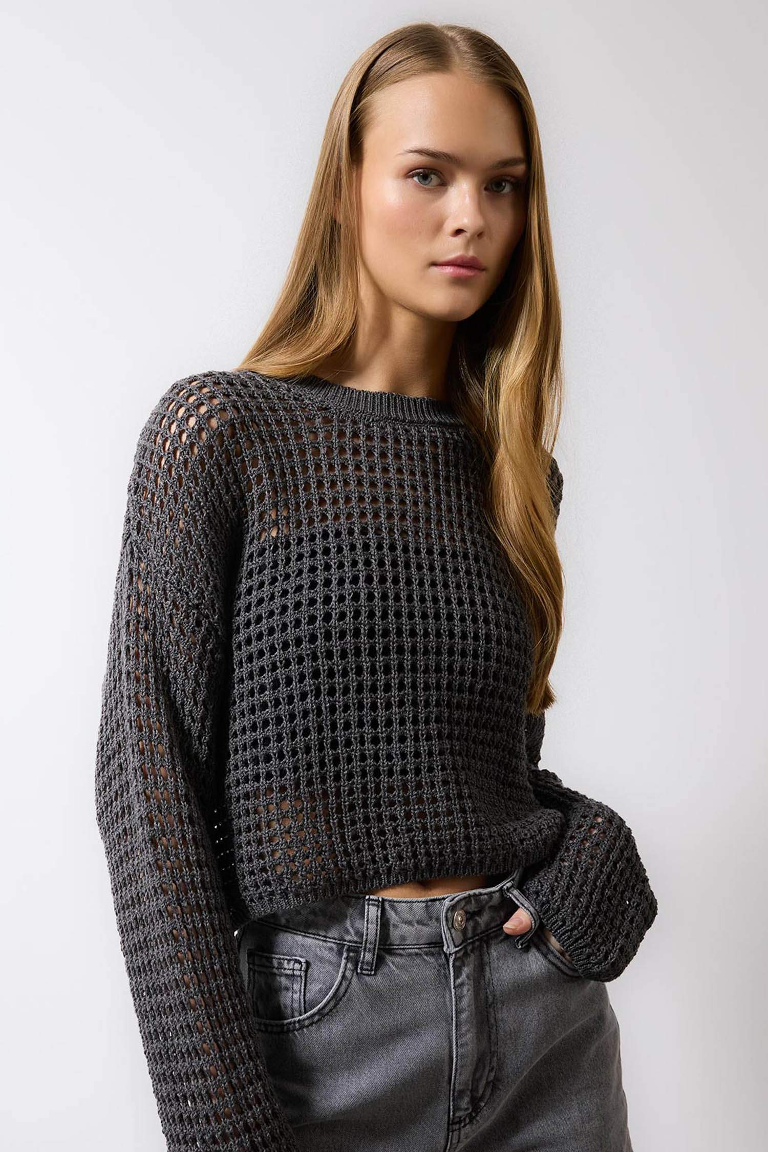 Pull en tricot ajouré à col rond Coupe régulière