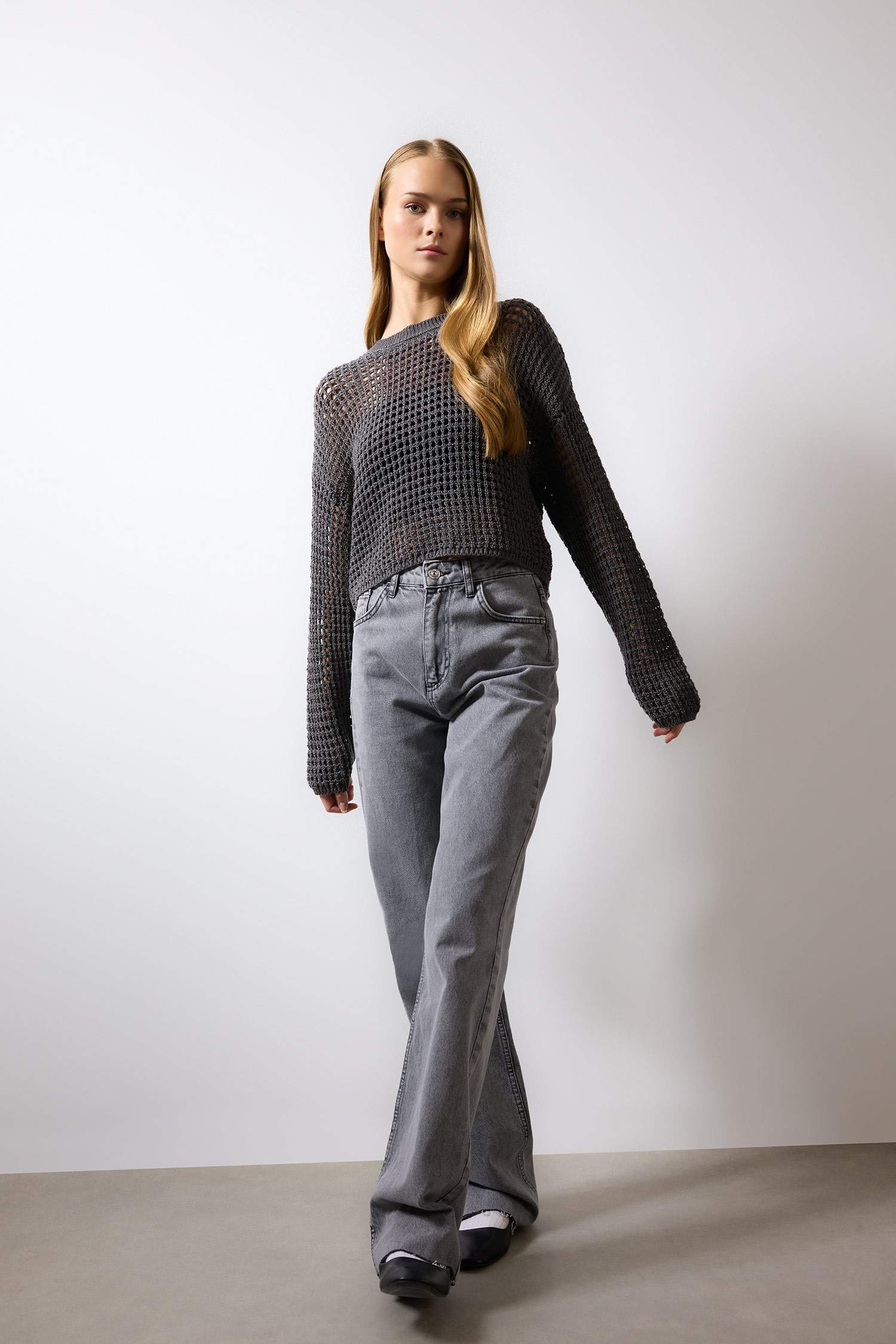 Pull en tricot ajouré à col rond Coupe régulière