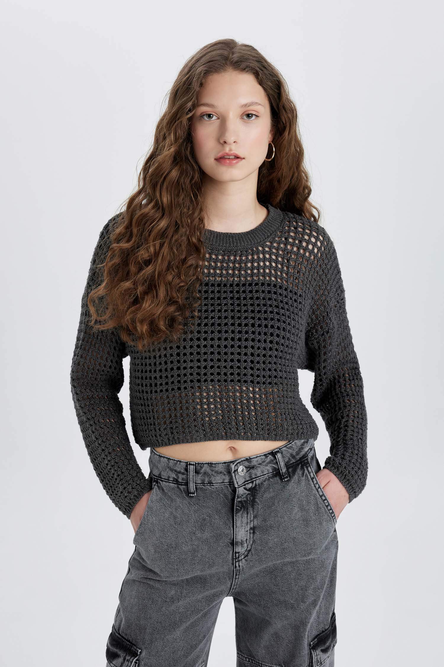 Pull en tricot ajouré à col rond Coupe régulière