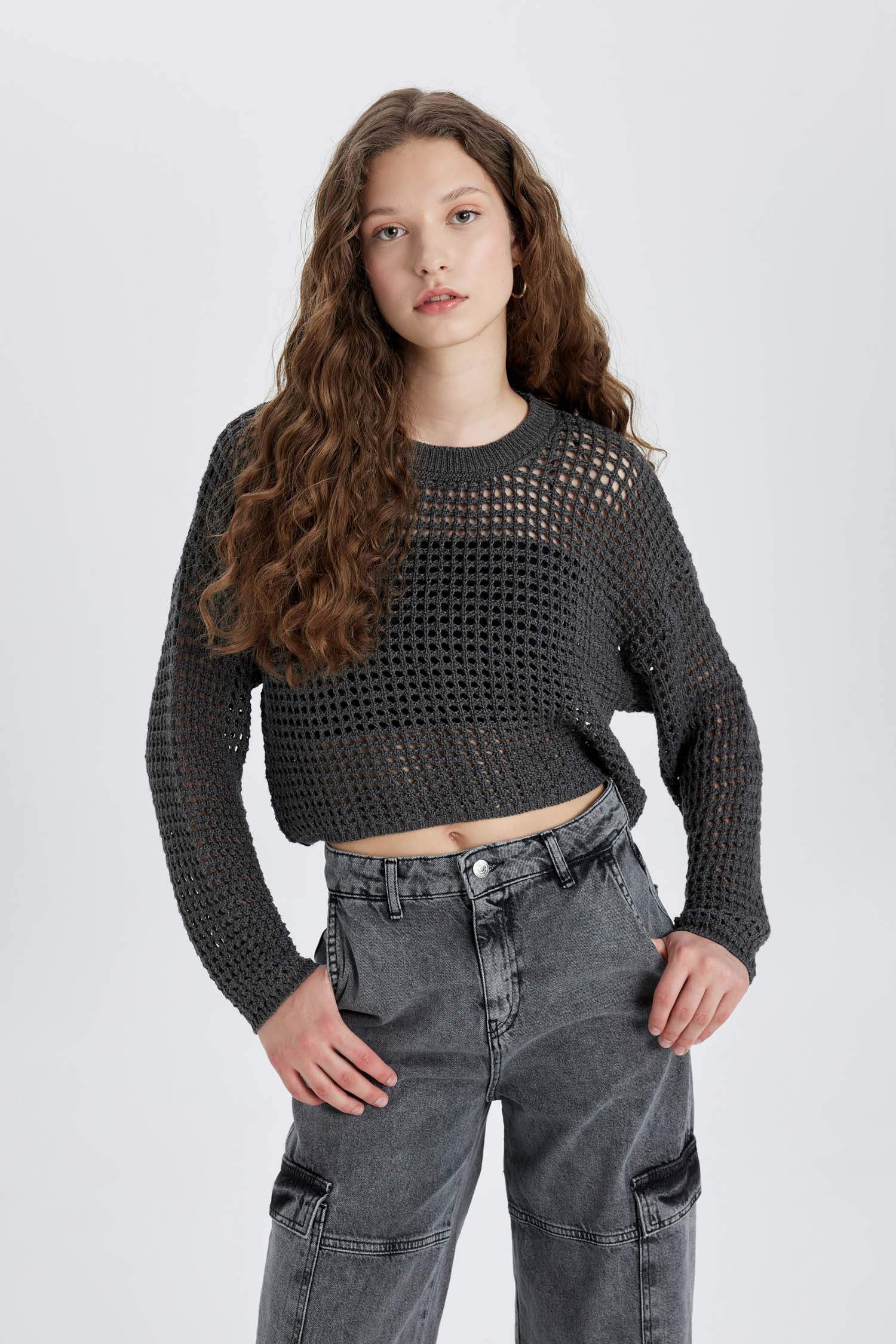 Pull en tricot ajouré à col rond Coupe régulière