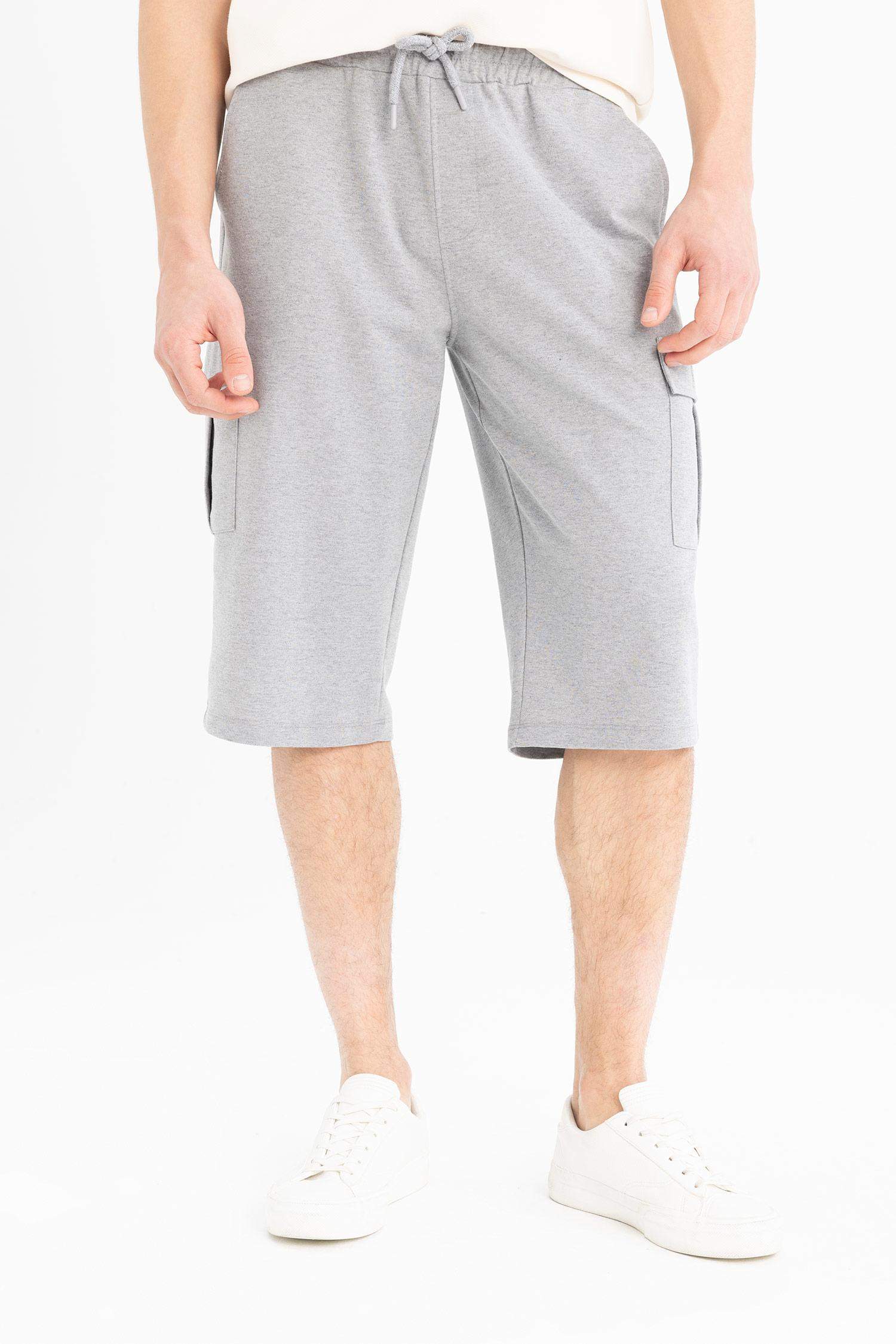 Slim Fit Dar Kesim Kargo Cepli Basic Düz Kapri Şort