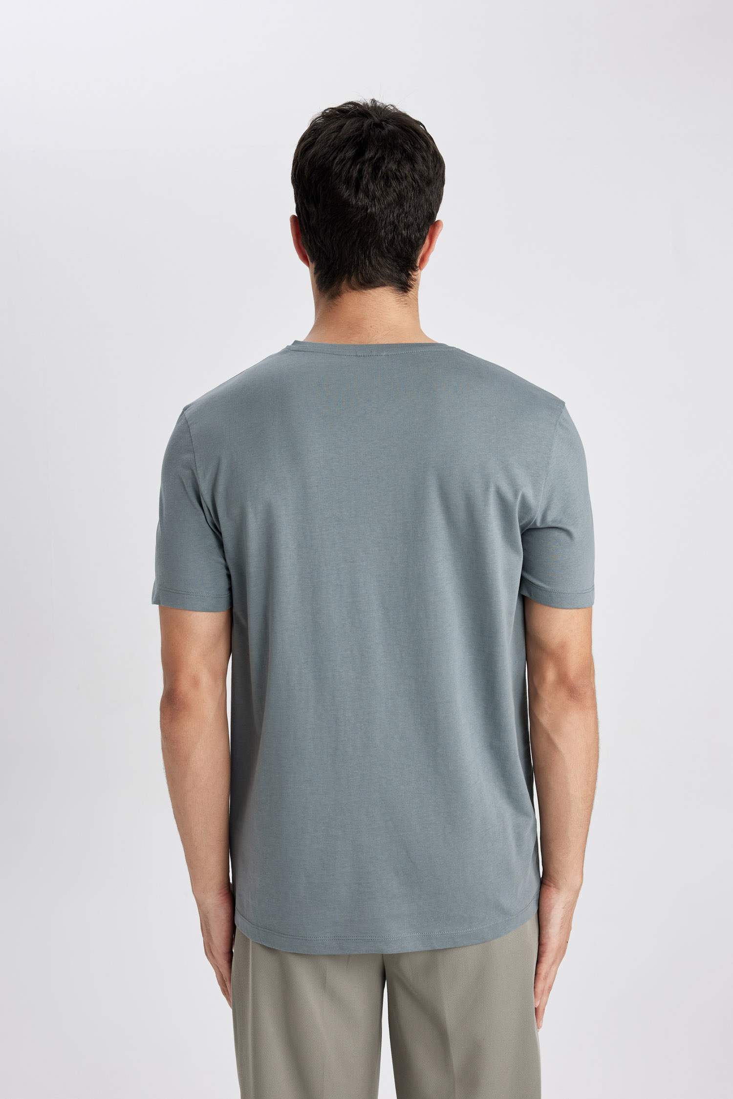 Regular Fit Crew Neck Short Sleeve Basic T-Shirt