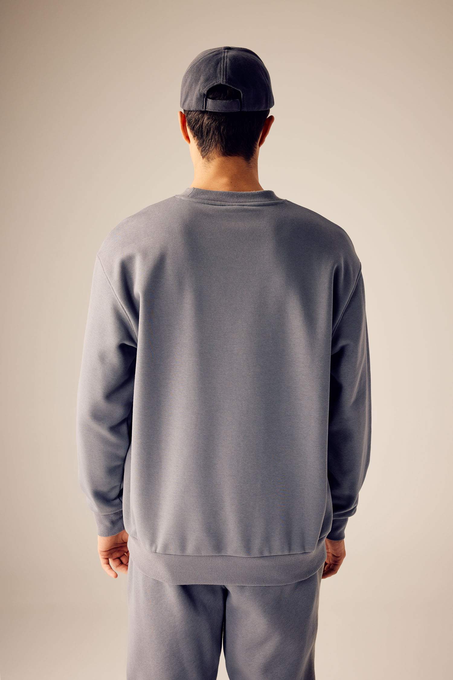 Oversize Geniş Kalıp Bisiklet Yaka Basic Düz Sweatshirt
