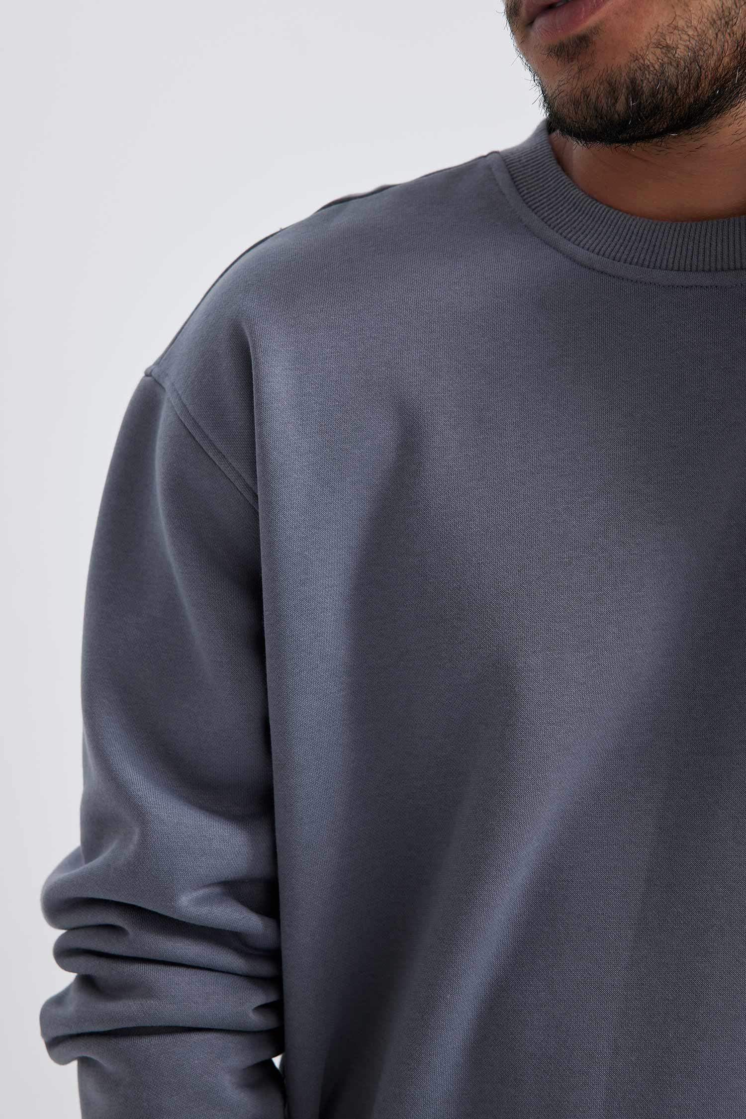Oversize Geniş Kalıp Bisiklet Yaka Basic Düz Sweatshirt