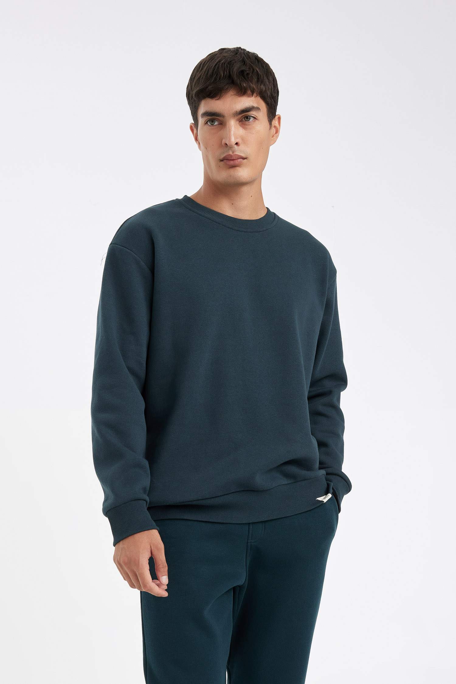 Oversize Geniş Kalıp Bisiklet Yaka Kalın Basic Düz Sweatshirt