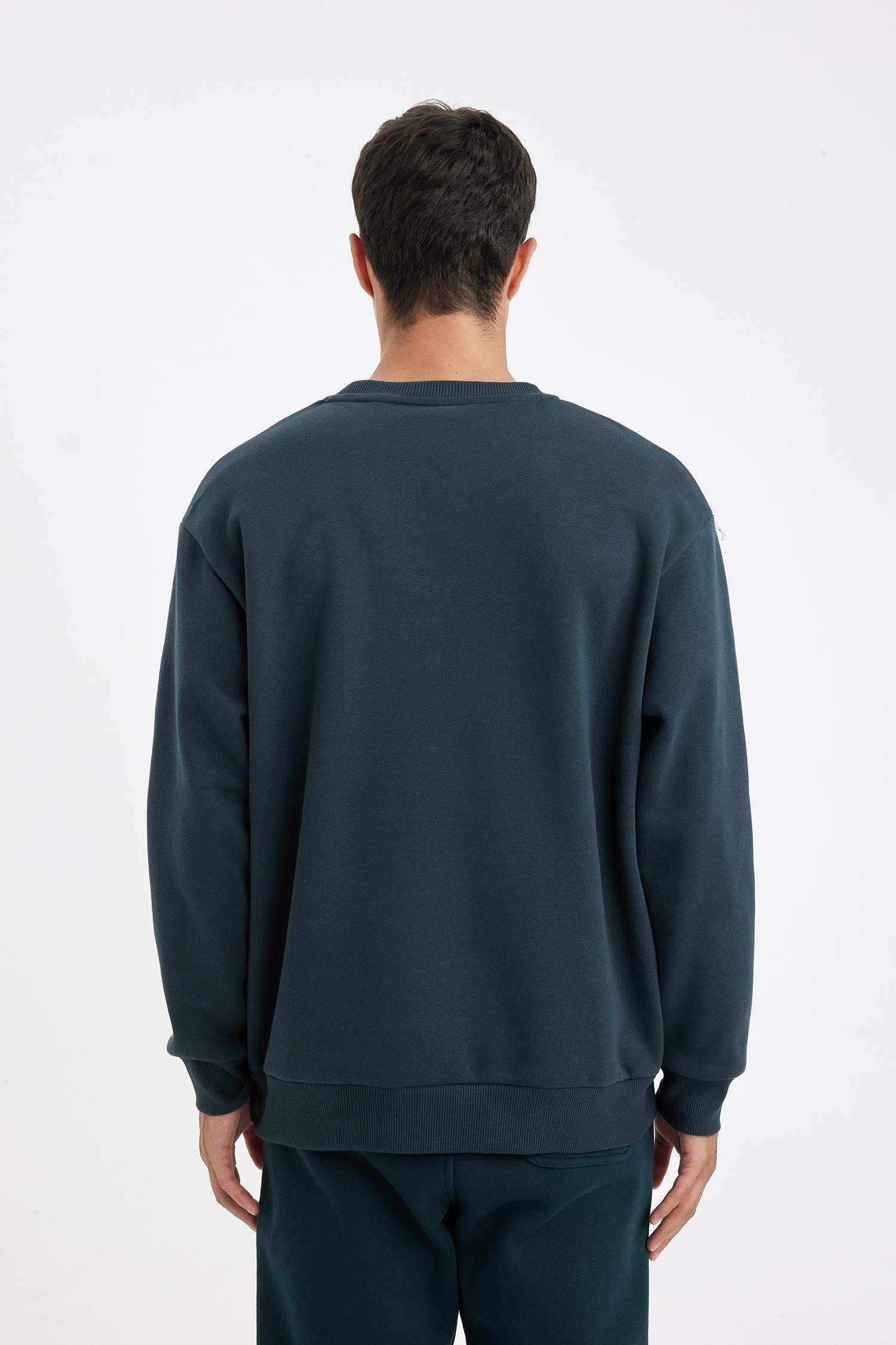 Oversize Geniş Kalıp Bisiklet Yaka Kalın Basic Düz Sweatshirt