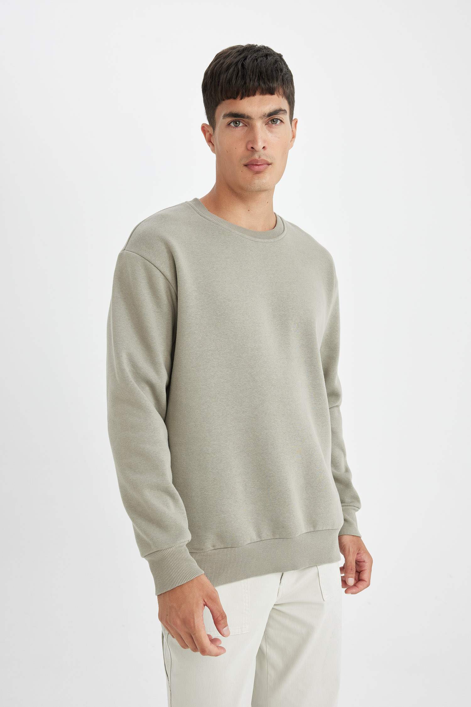 Oversize Geniş Kalıp Bisiklet Yaka Kalın Basic Düz Sweatshirt