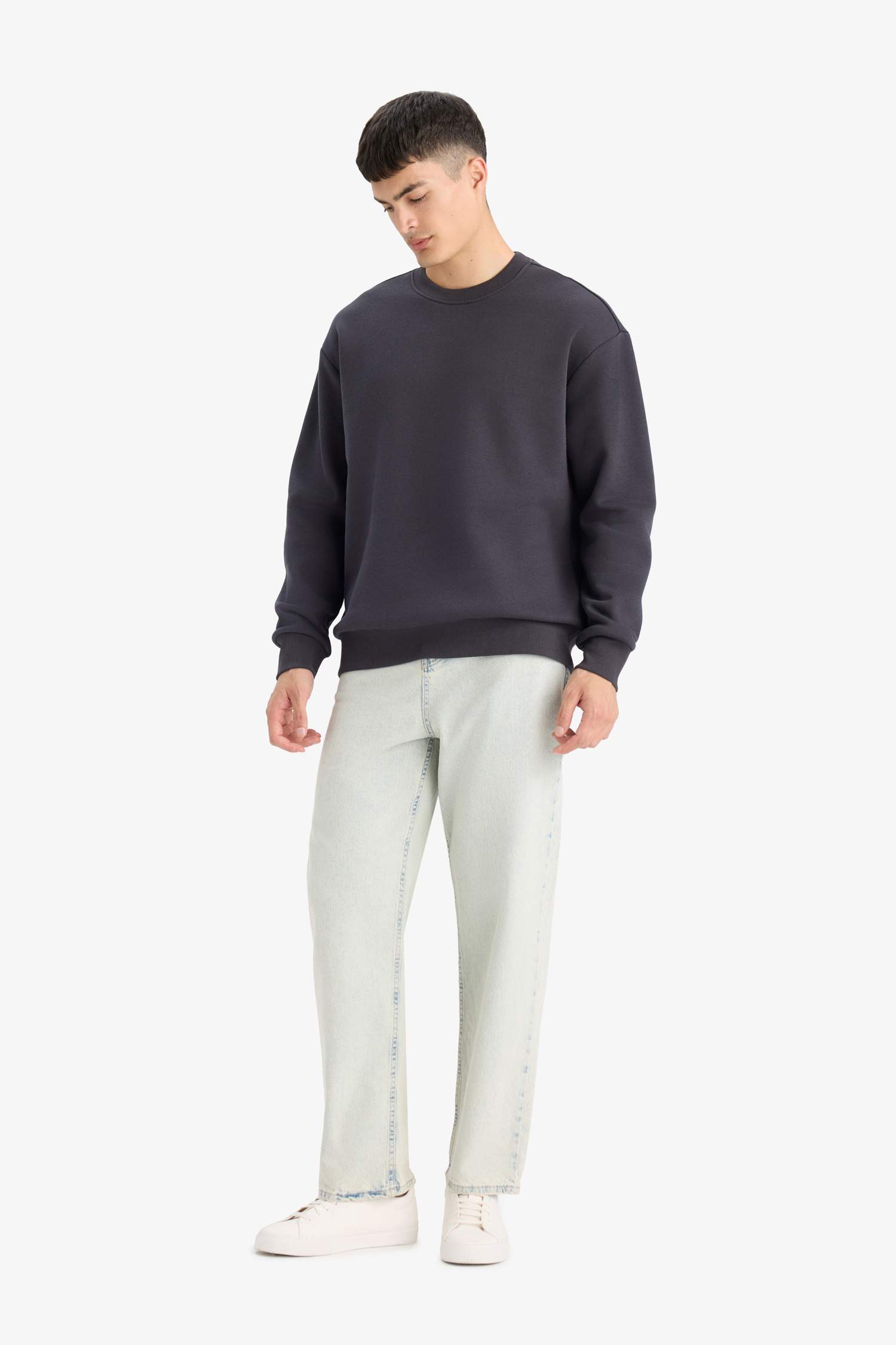 Relax Fit Bisiklet Yaka Kalın İçi Yumuşak Tüylü Basic Düz Sweatshirt