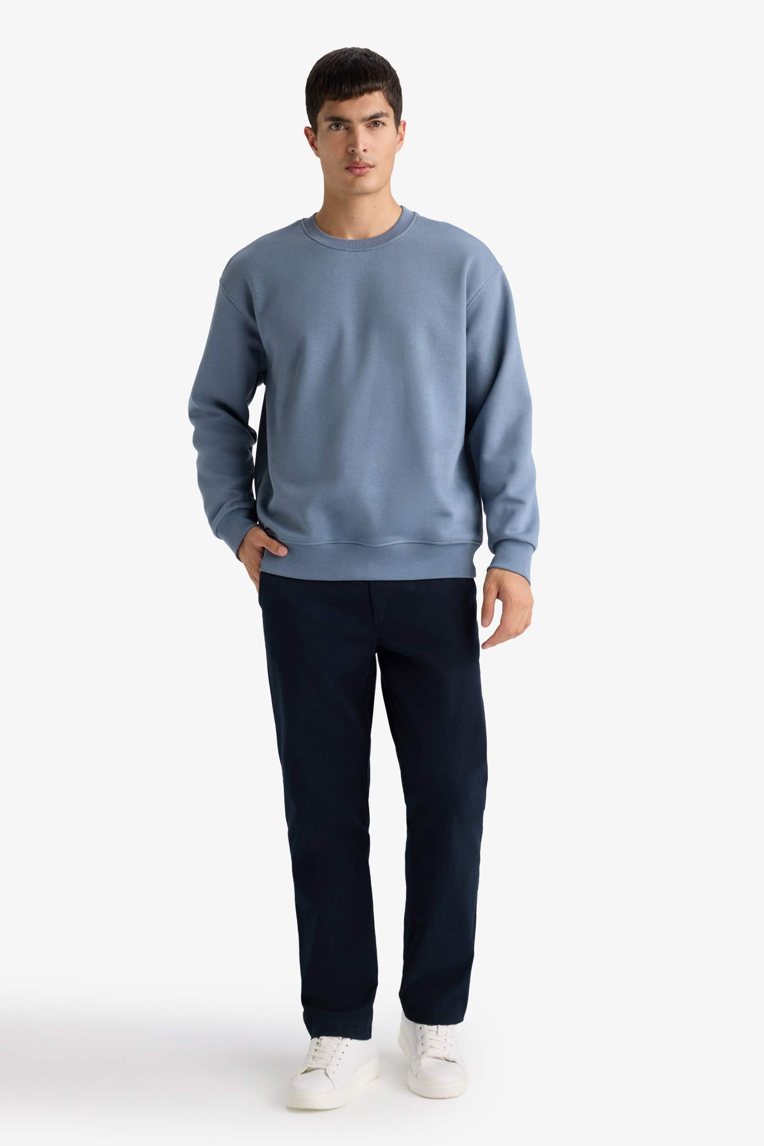 سويت شيرت قصة مريحة قماش سميك