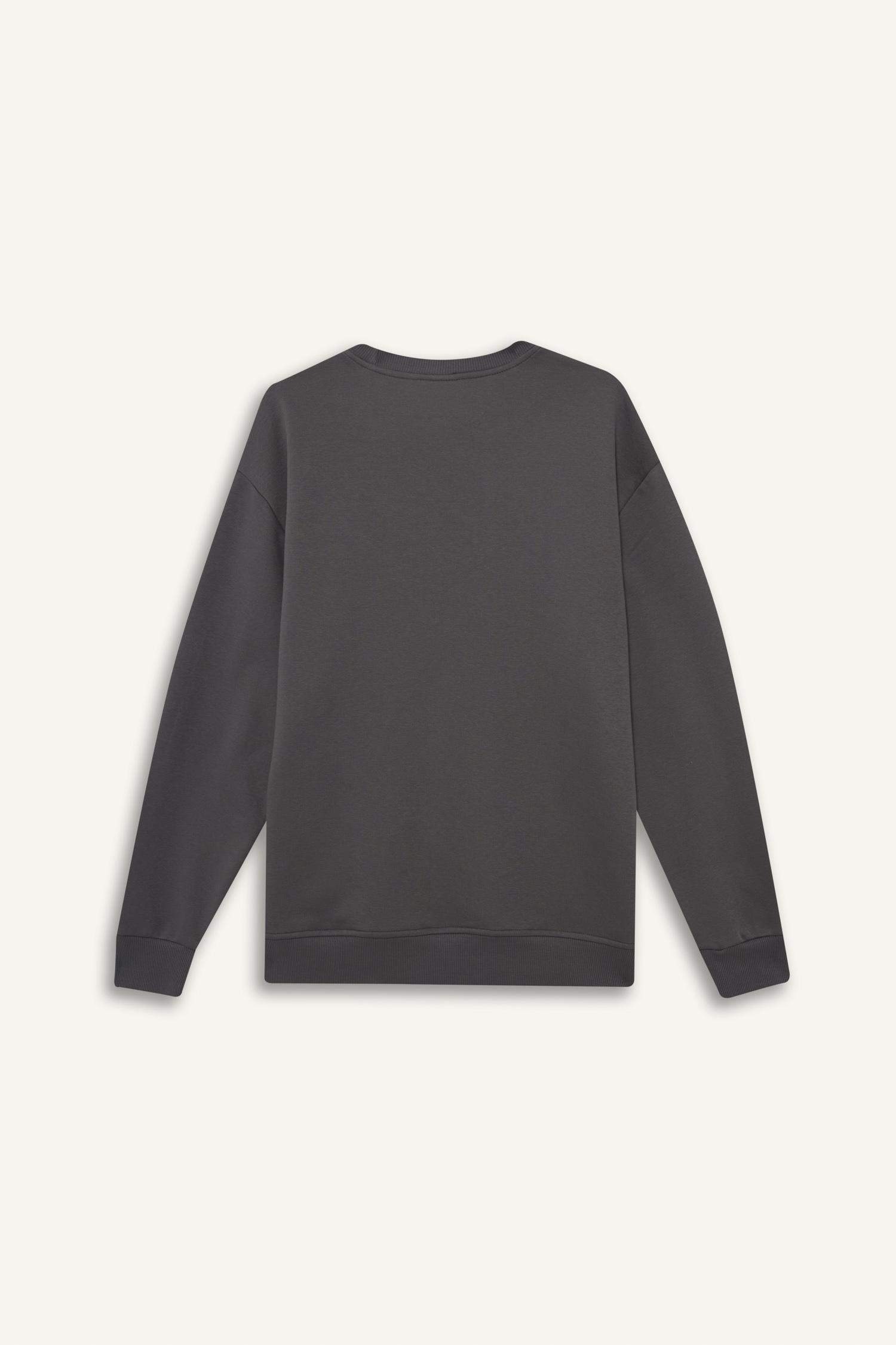 سويت شيرت بيزك سادة تقيل قصة مريحة ببطانة ناعمة