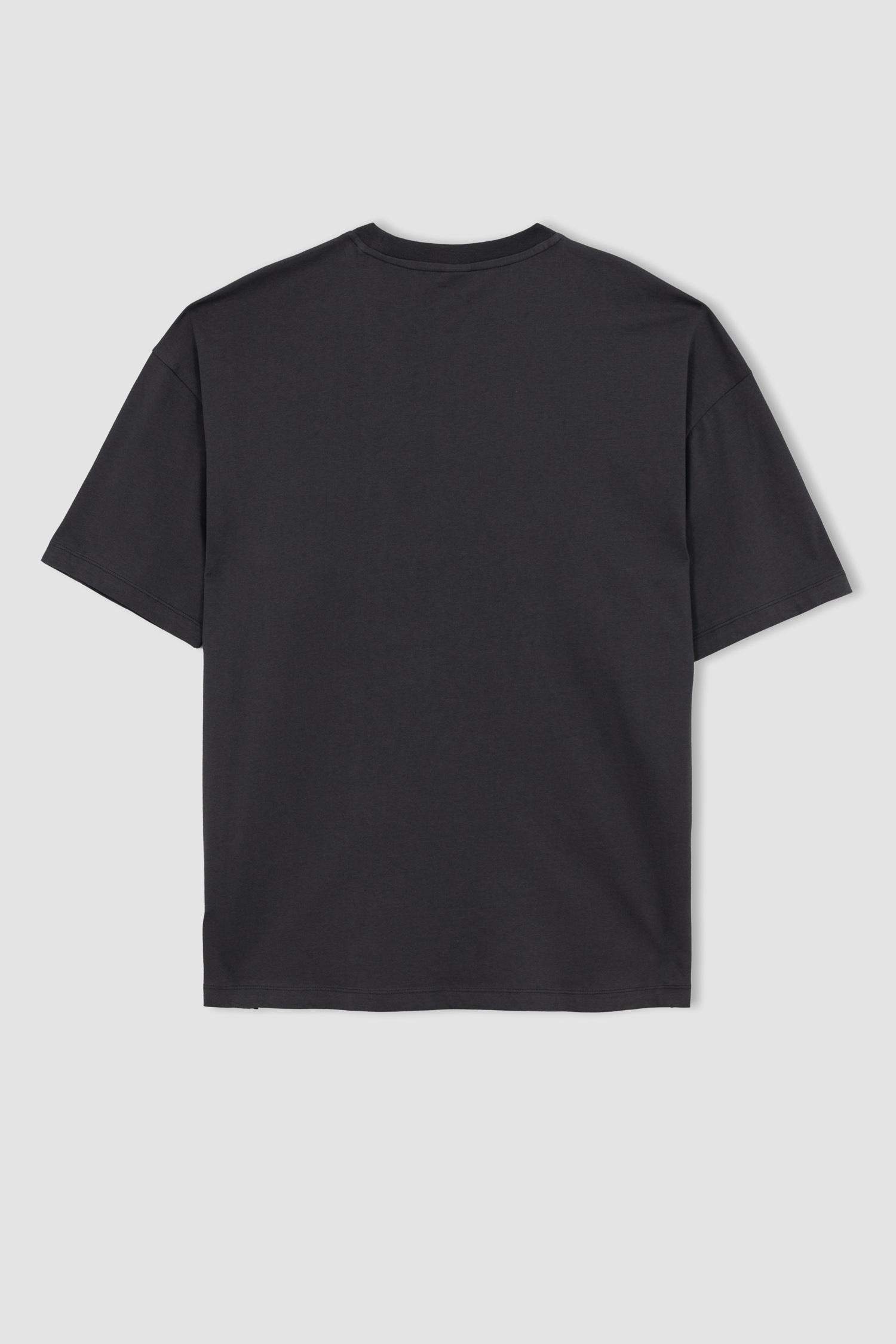 Футболка оверсайз с круглым вырезом из хлопка