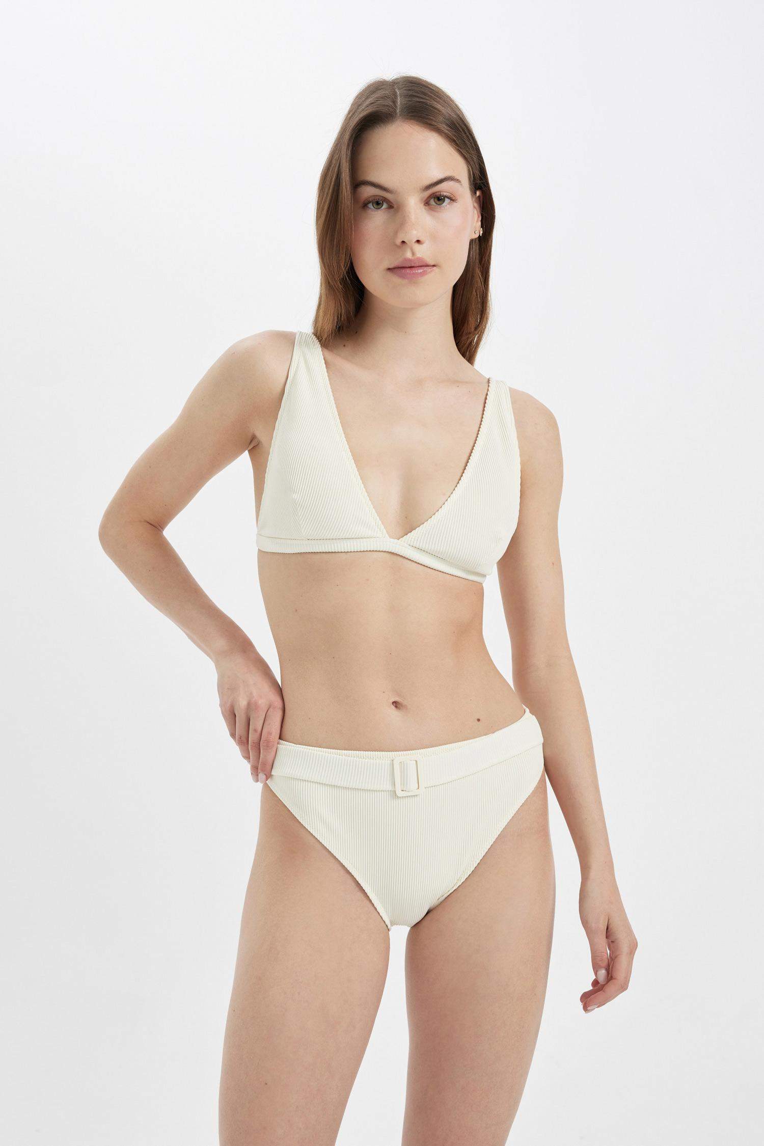 كلوت بكيني مضلع قصة عادية من Fall in Love