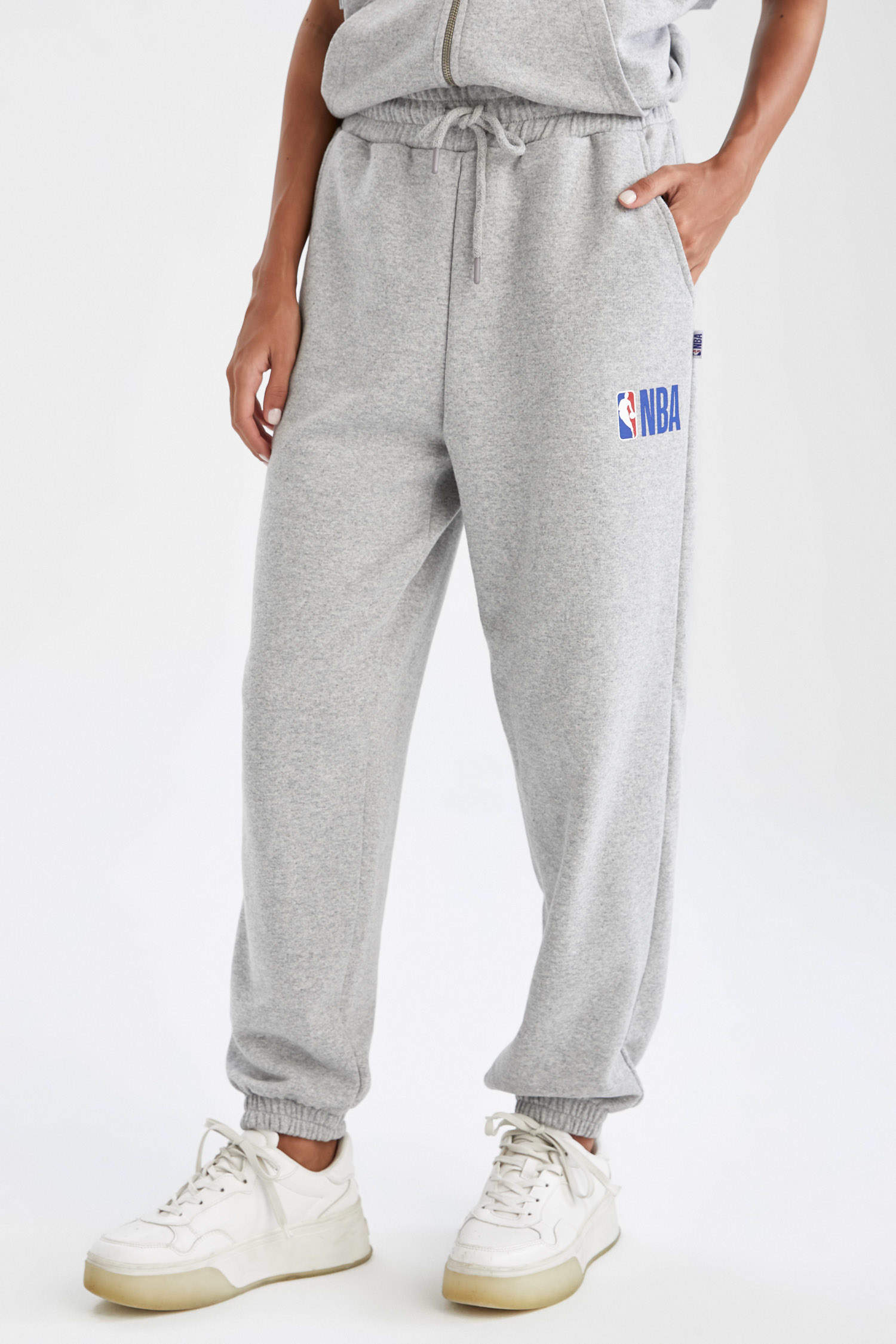 Girls' NBA Licensed Jogger Sweatpants