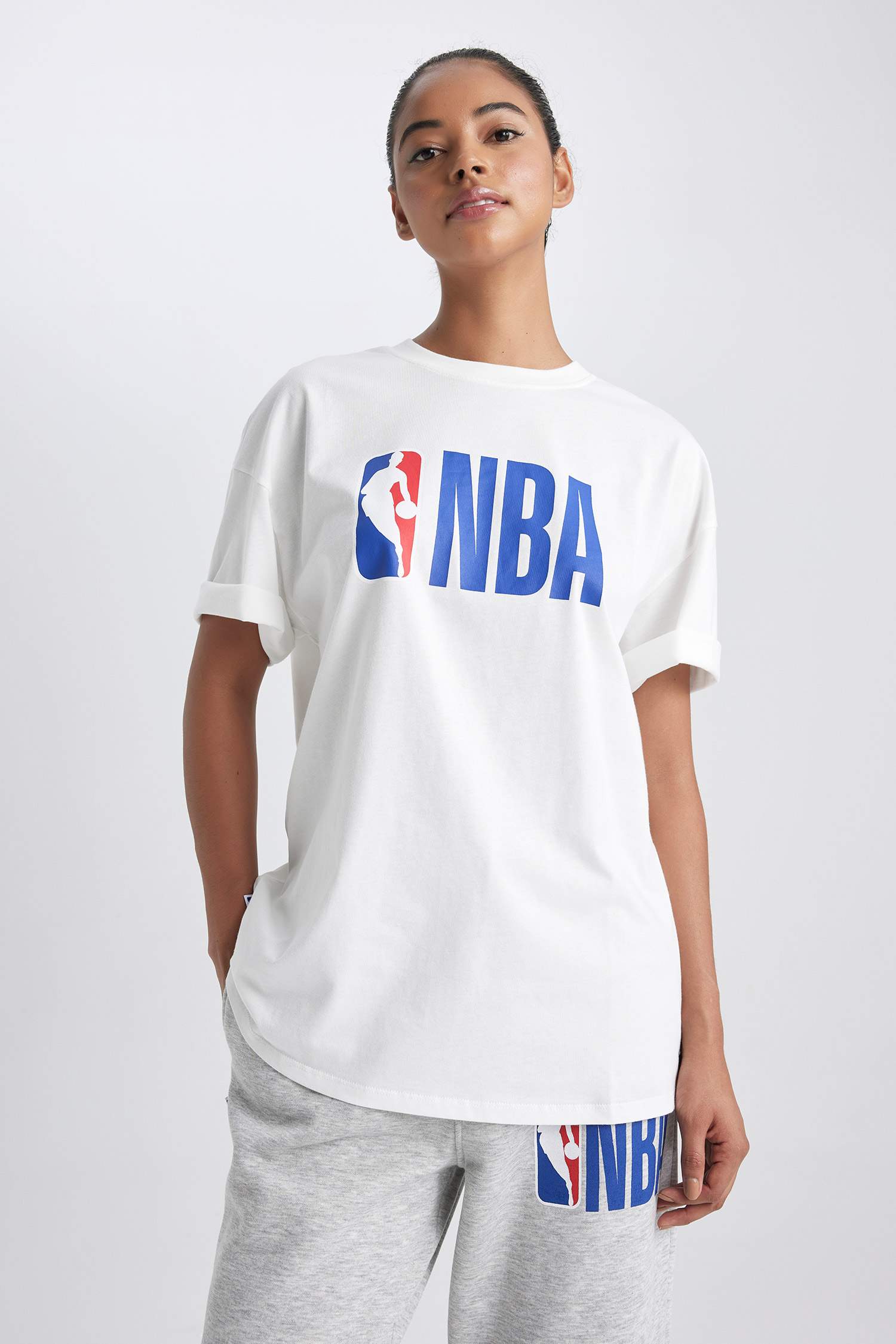 Oversize Fit NBA Licensed Crew Neck Printed Short Sleeve T-Shirt