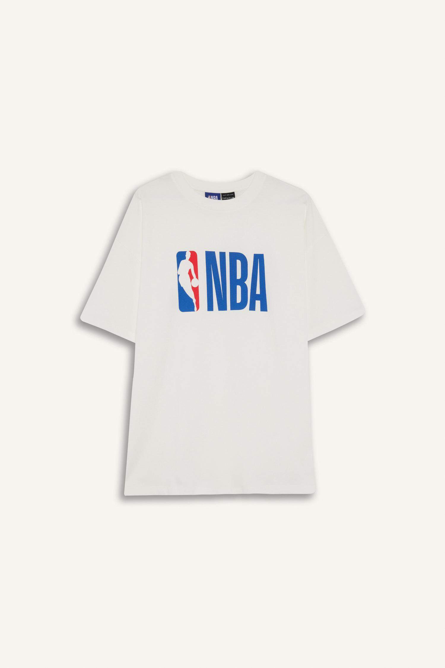 DeFactoFit NBA Wordmark Oversize Geniş Kalıp Bisiklet Yaka Baskılı Kısa Kollu Tişört