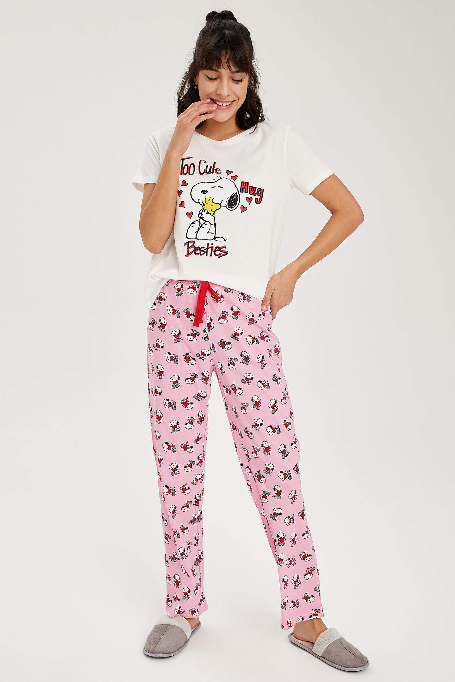 Defacto Snoopy Lisanslı Pijama Kısa Kol Takımı. 2