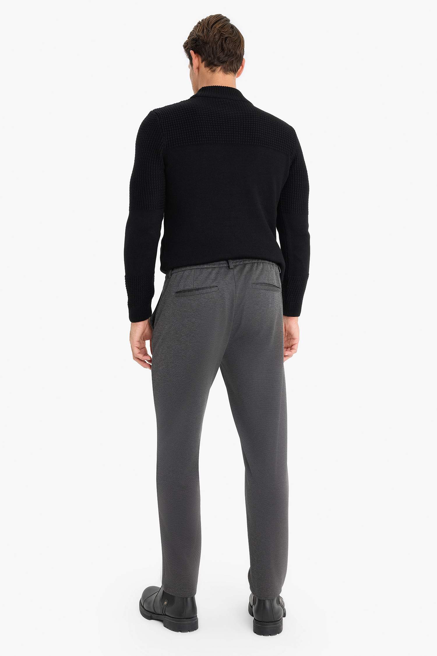 Jogger Düz Paça Her Yöne Esneyen Yazlık Kumaş Pantolon