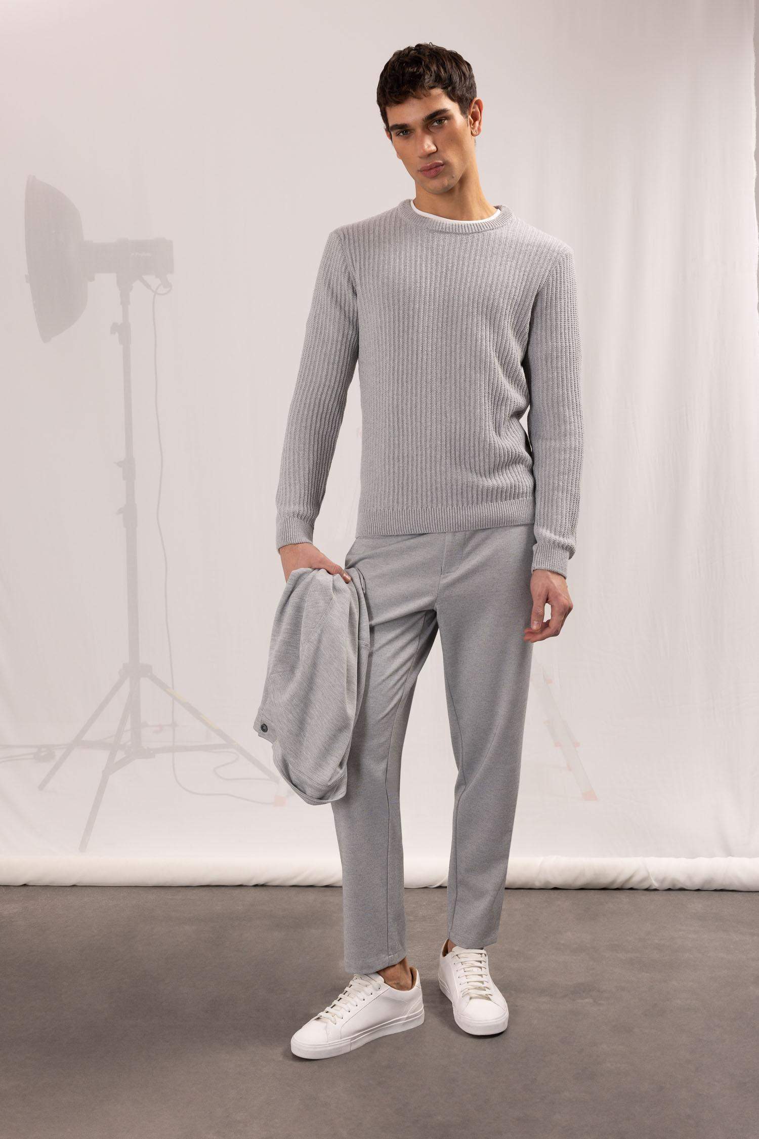 Jogger Düz Paça Her Yöne Esneyen Yazlık Kumaş Pantolon