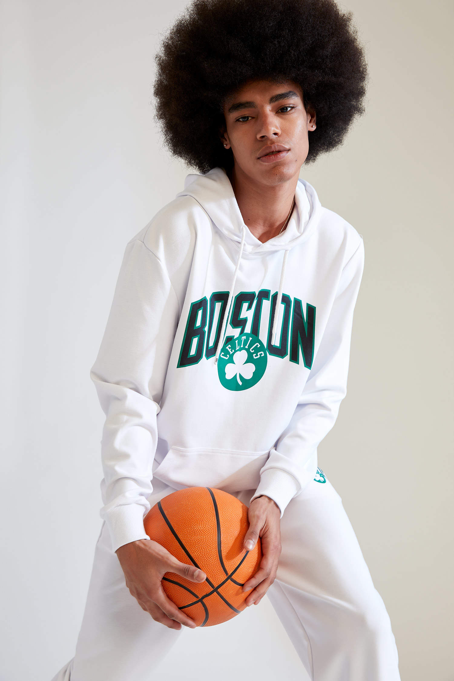 Defacto NBA Lisanslı Unisex Regular Fit Kapüşonlu Sweatshirt. 7