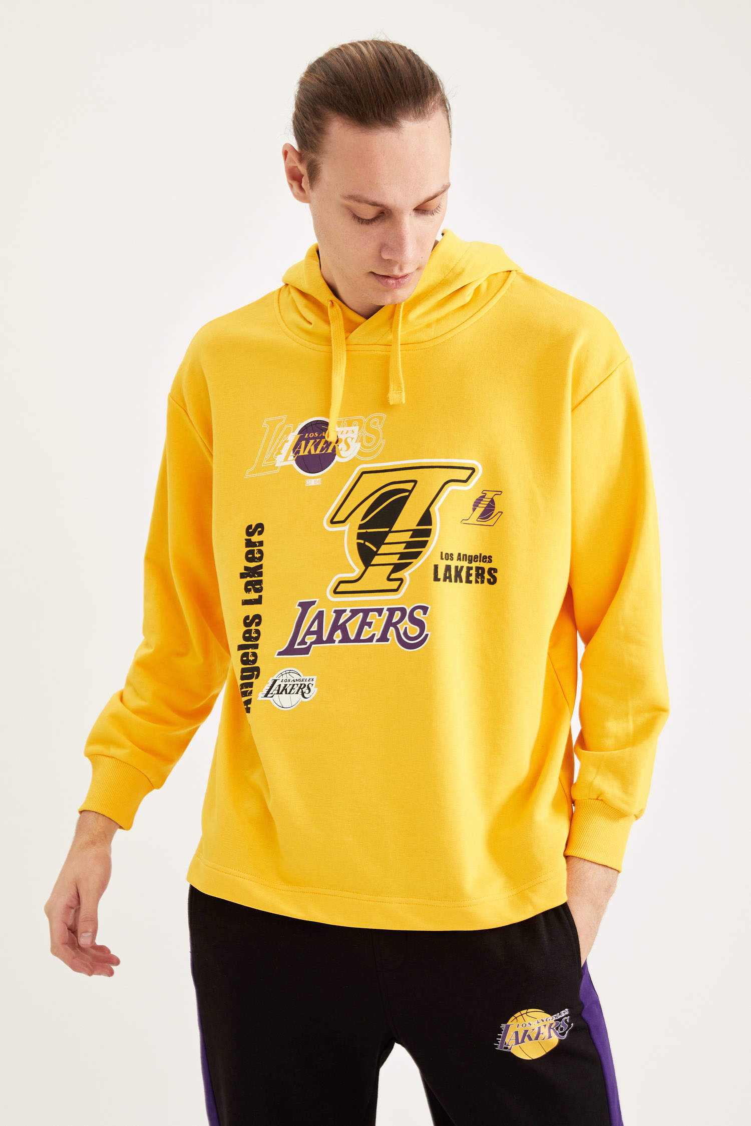Defacto NBA Lisanslı Oversize Unisex Kapüşonlu Sweatshirt. 1