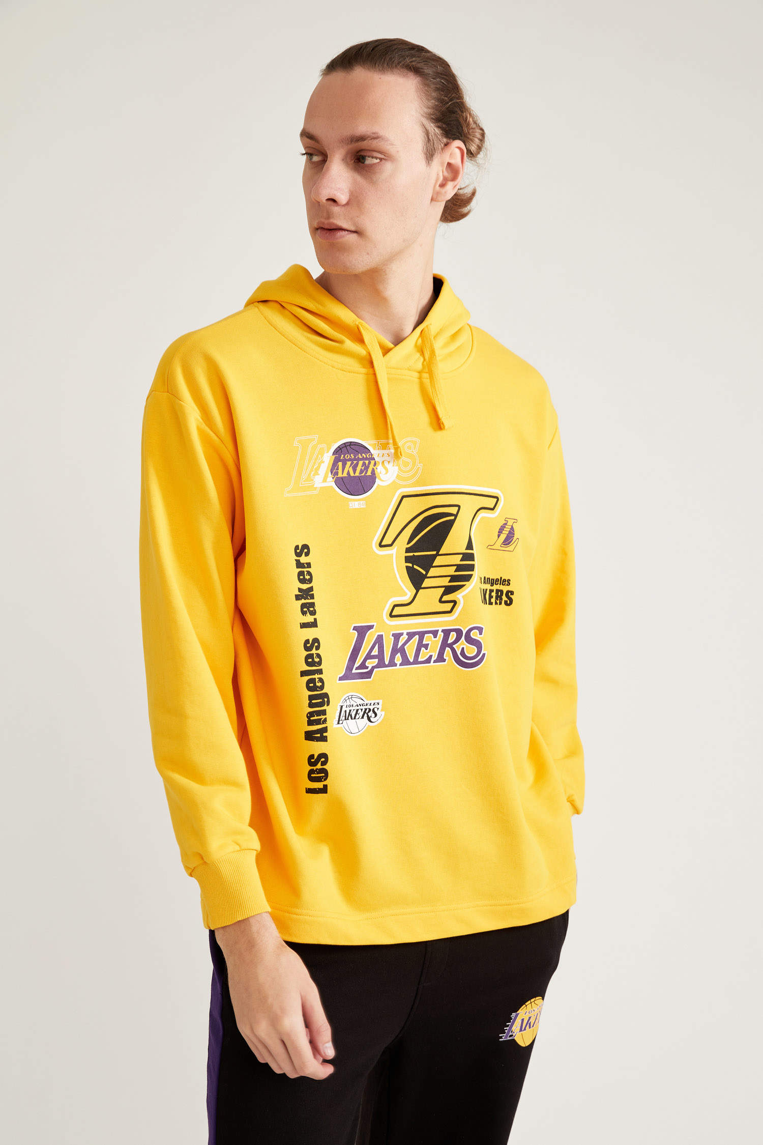 Defacto NBA Lisanslı Oversize Unisex Kapüşonlu Sweatshirt. 4