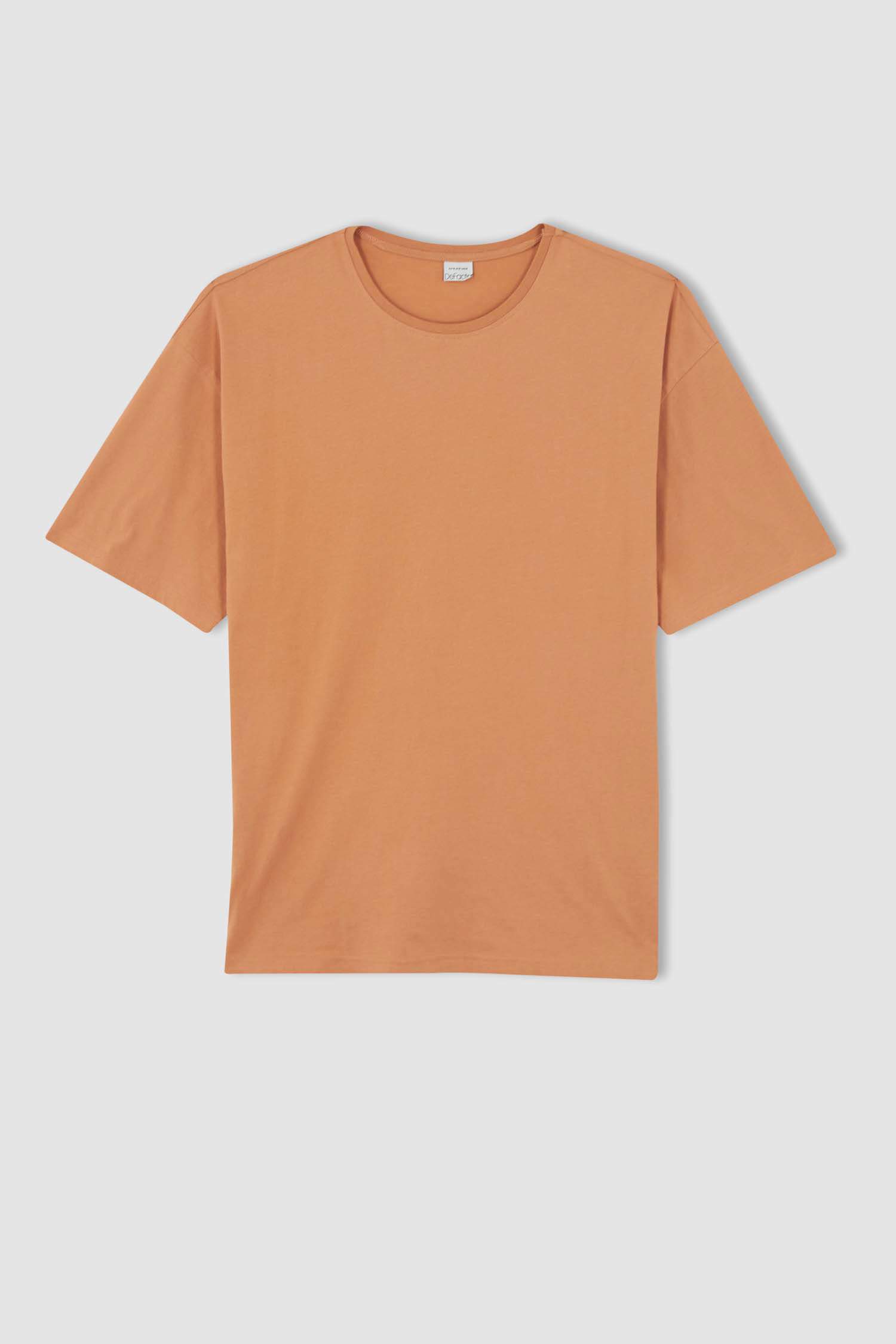 تي شيرت اوفر سايز بياقة مستديرة