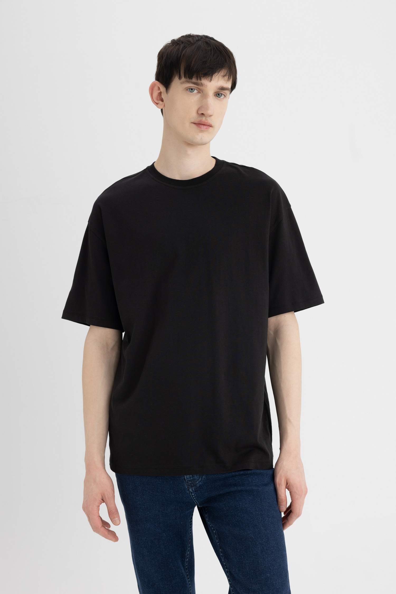 Oversize Fit Crew Neck Short Sleeve Cotton T-Shirt