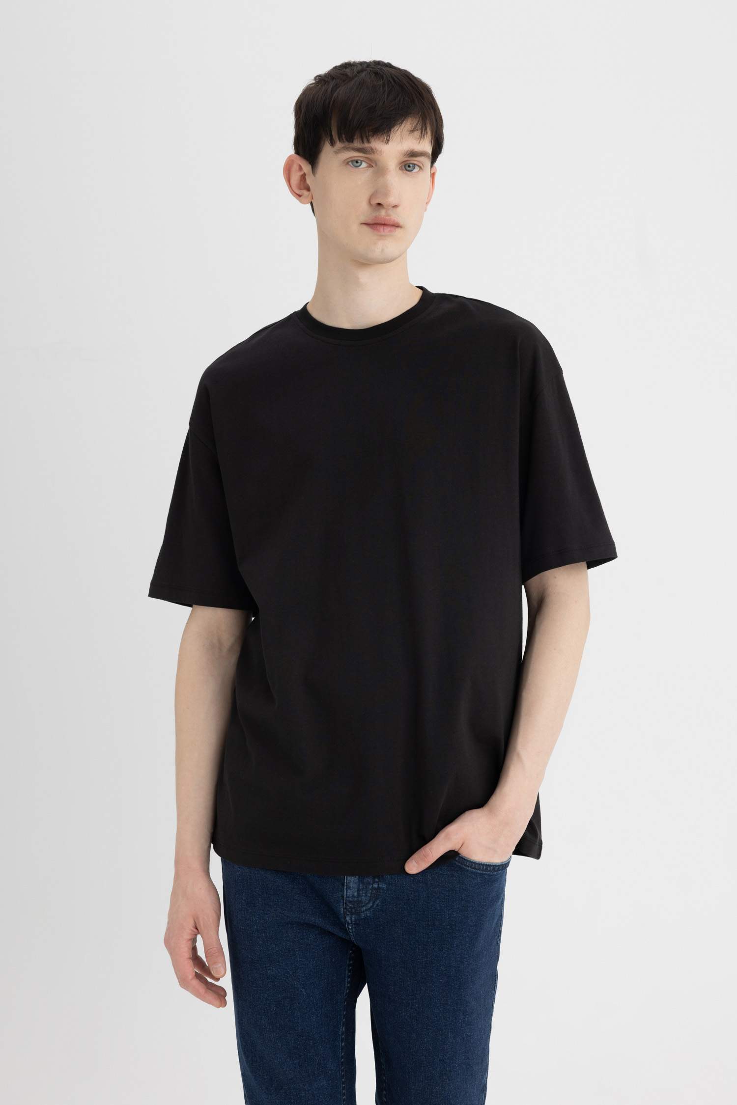 Oversize Fit Crew Neck Short Sleeve Cotton T-Shirt