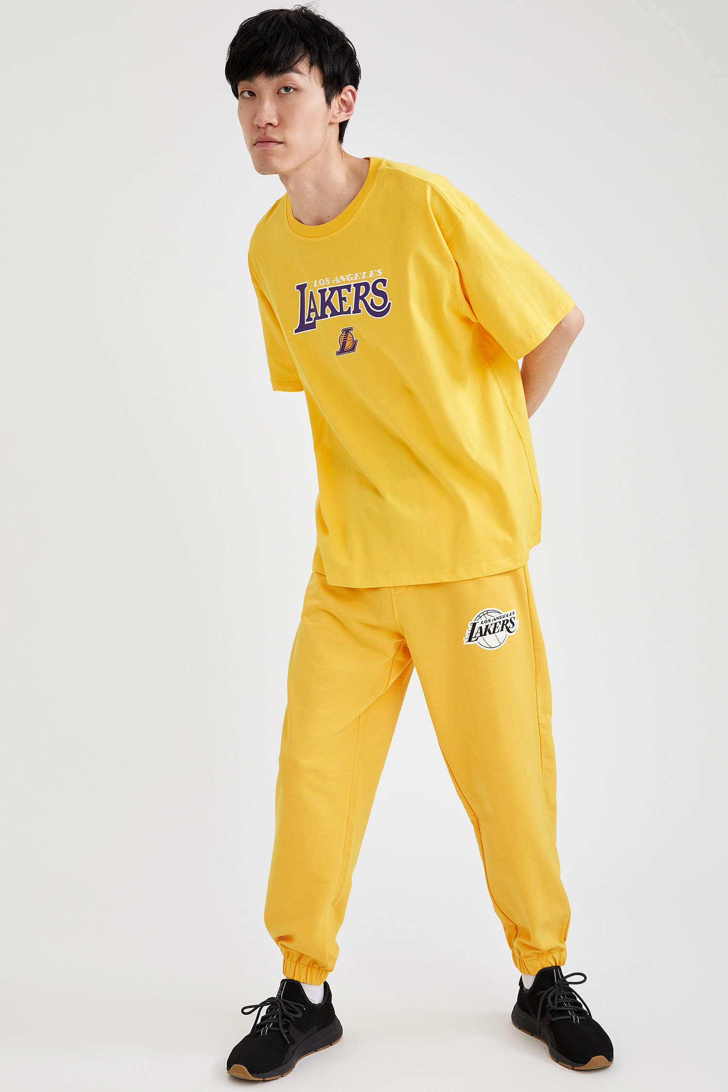 Defacto NBA Los Angeles Lakers Lisanslı Oversize Pamuklu Tişört. 2