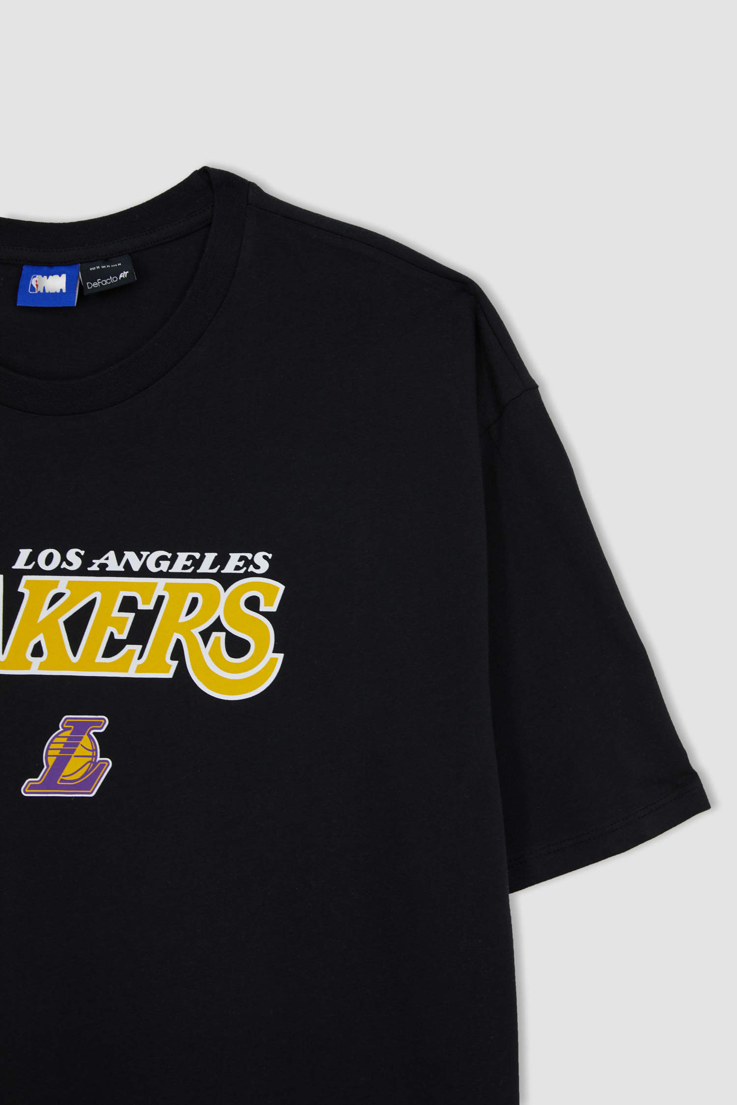 NBA Los Angeles Lakers Licensed Crew Neck Printed T-Shirt