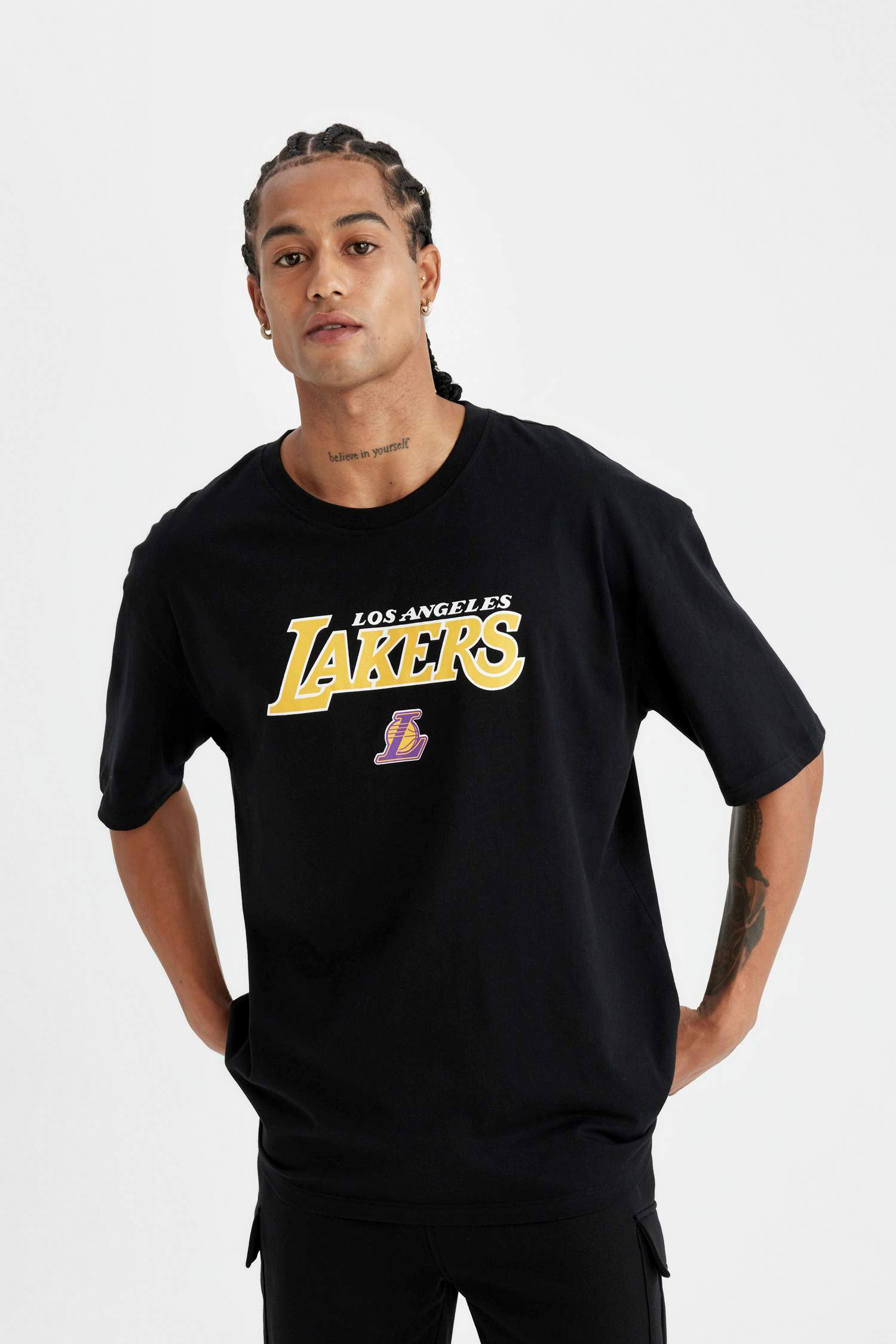 Siyah Erkek DeFactoFit NBA Los Angeles Lakers Oversize Geniş Kalıp ...