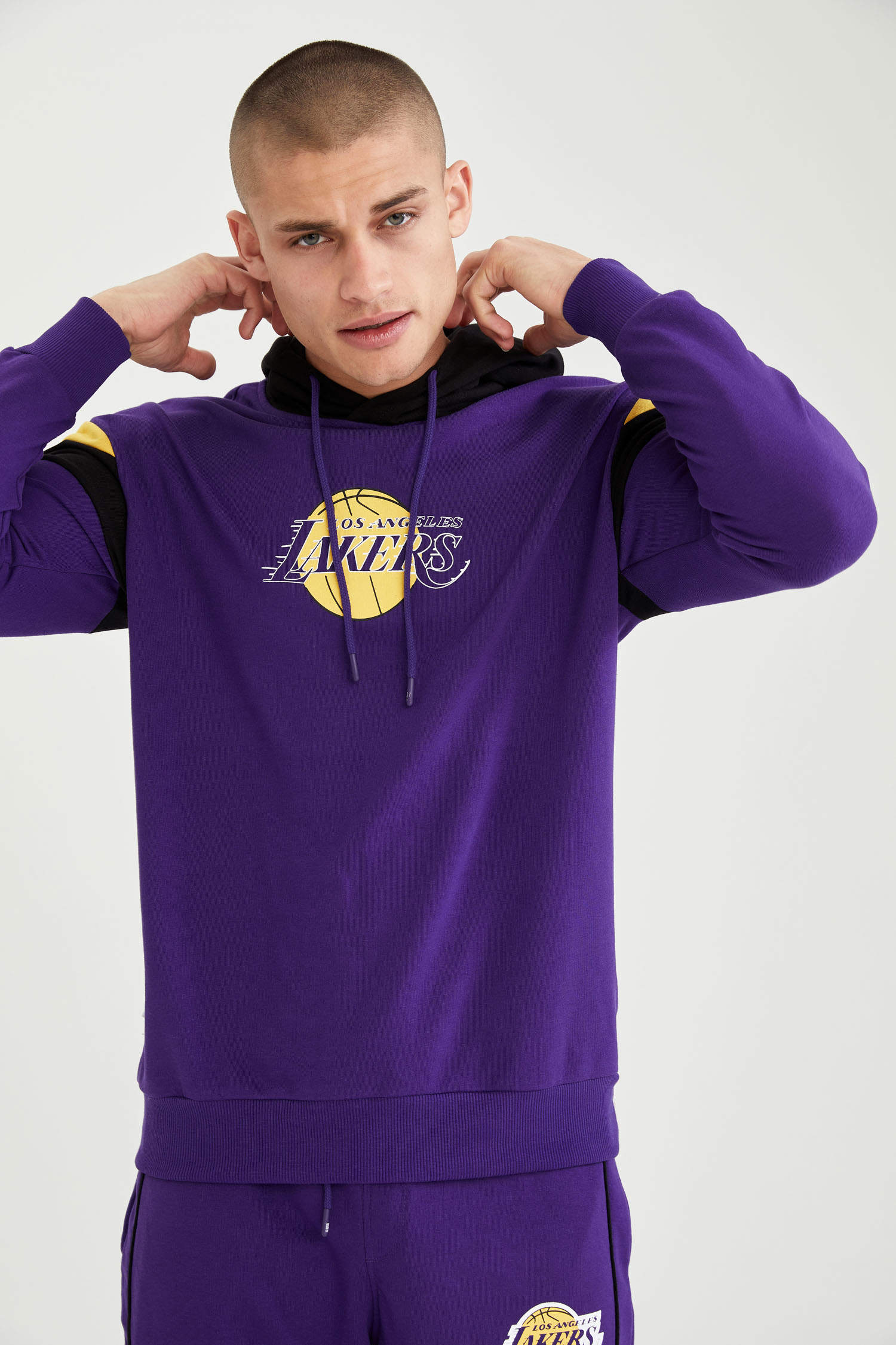 Defacto NBA Lisanslı Oversize Unisex Kapüşonlu Sweatshirt. 5
