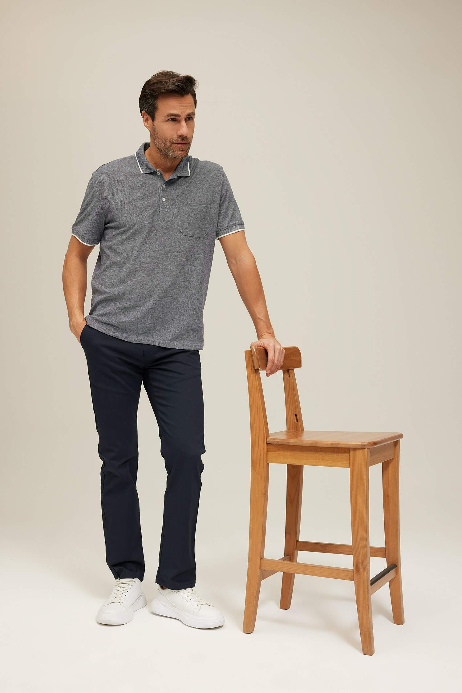 Футболка-поло стандартного кроя