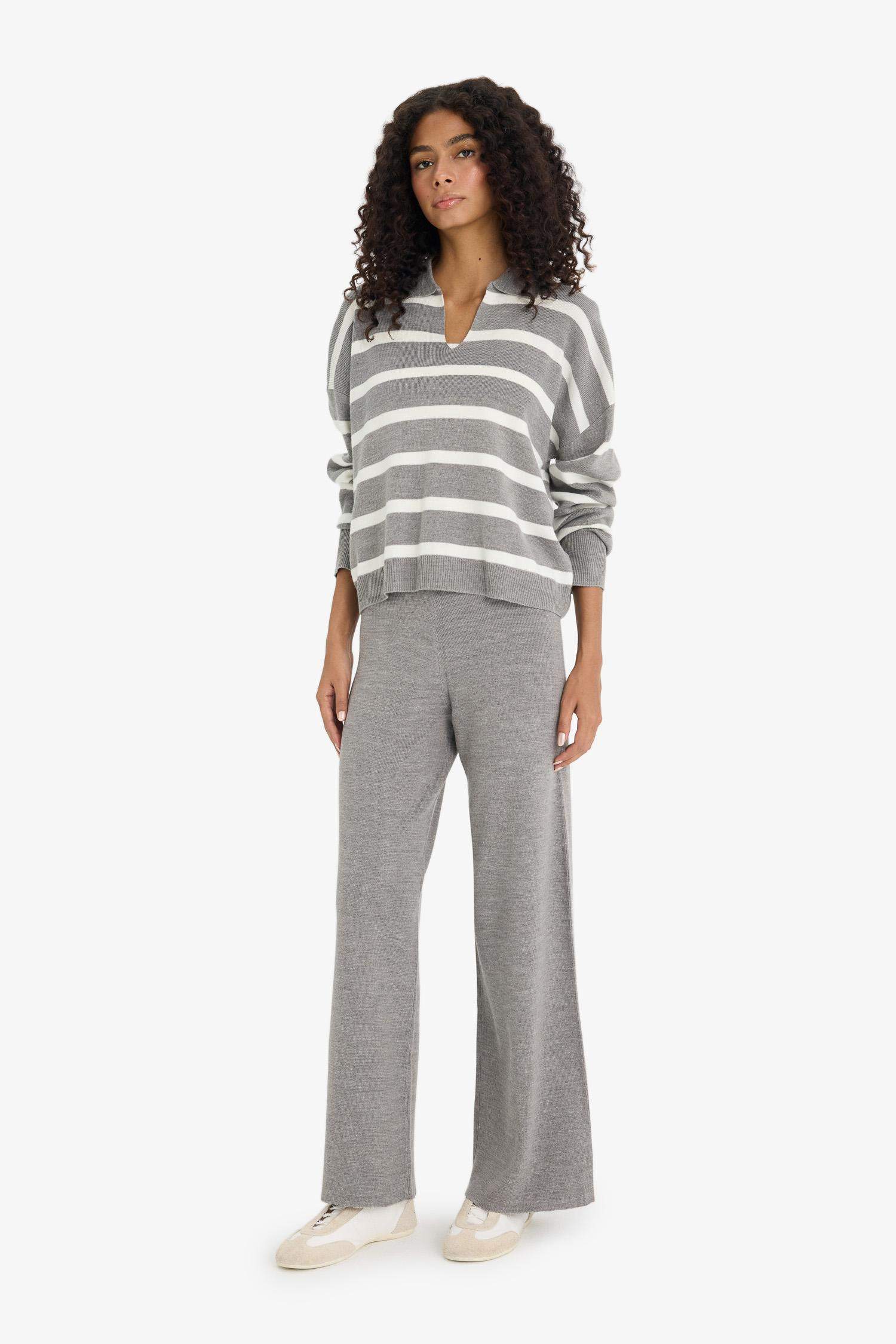 Pantalon évasé en tricot à taille élastique