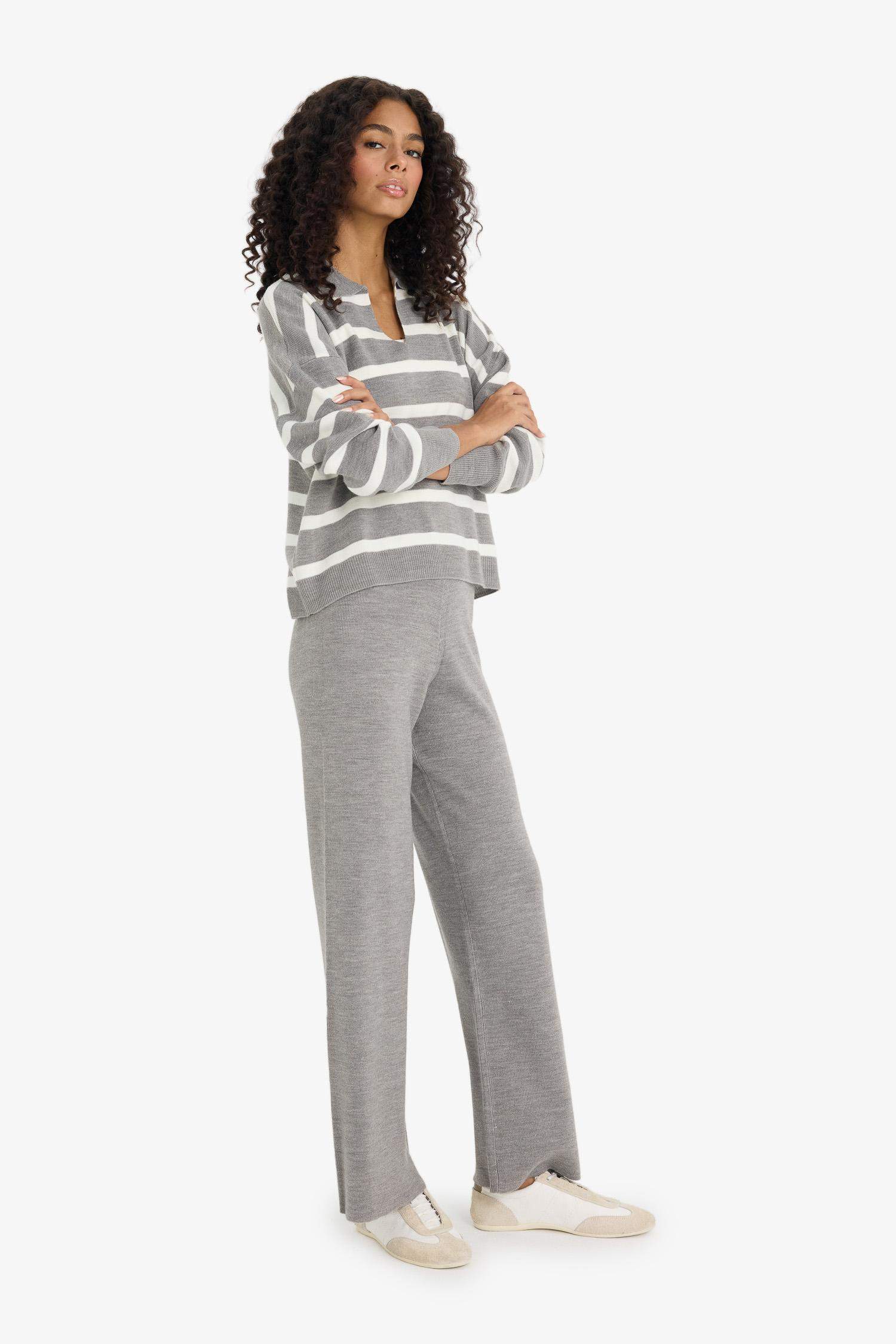 Pantalon évasé en tricot à taille élastique