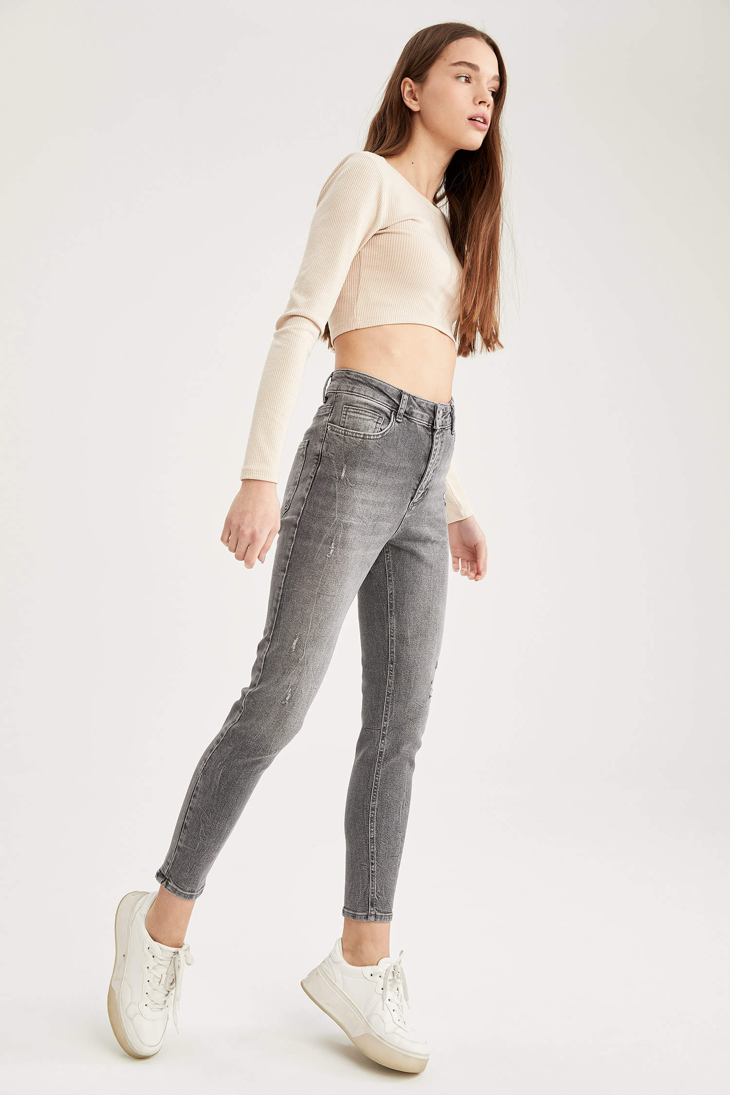 Defacto Vintage Skinny Yüksek Bel Jean Pantolon. 5