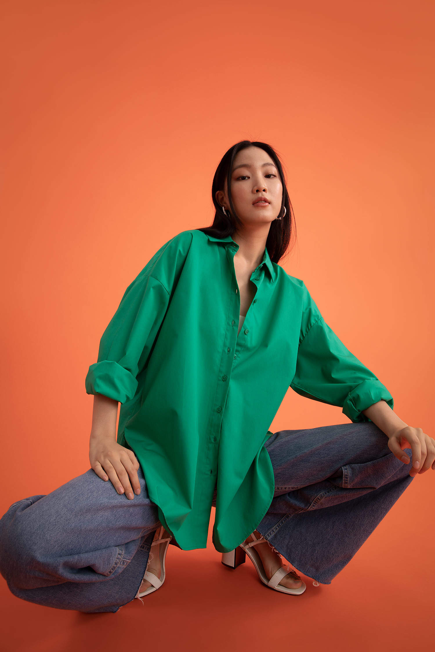Green WOMAN Oversized Fit Long Sleeve Poplin Shirt 2377243 | DeFacto