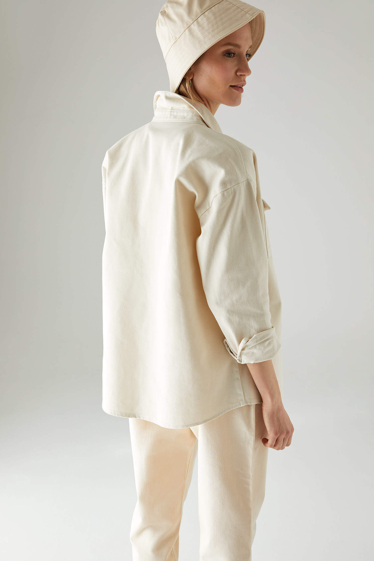 Ecru Woman Long-Sleeved Shacket Shirt Neck Shacket 1859968 | DeFacto