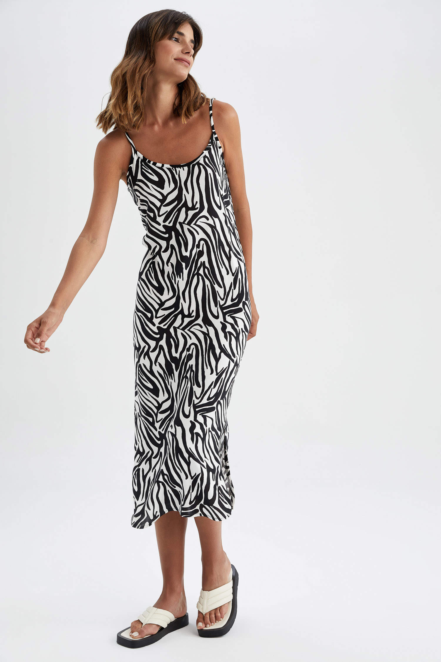 Defacto Askılı Zebra Desenli Midi Elbise. 1