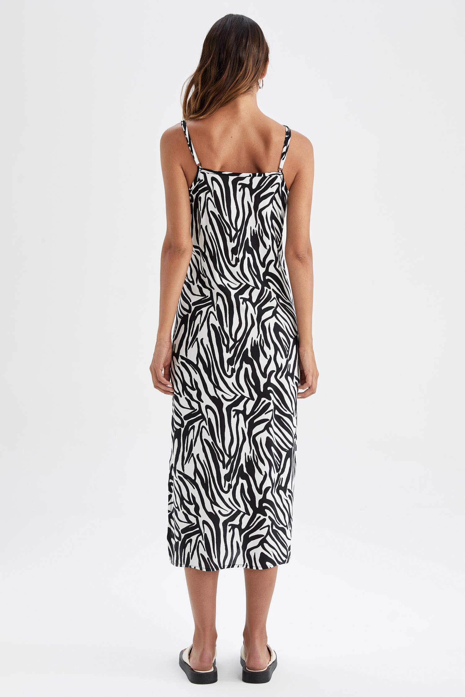 Defacto Askılı Zebra Desenli Midi Elbise. 4