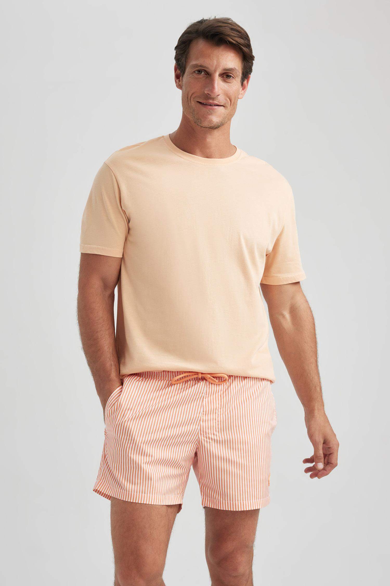 شورت بحر قصير