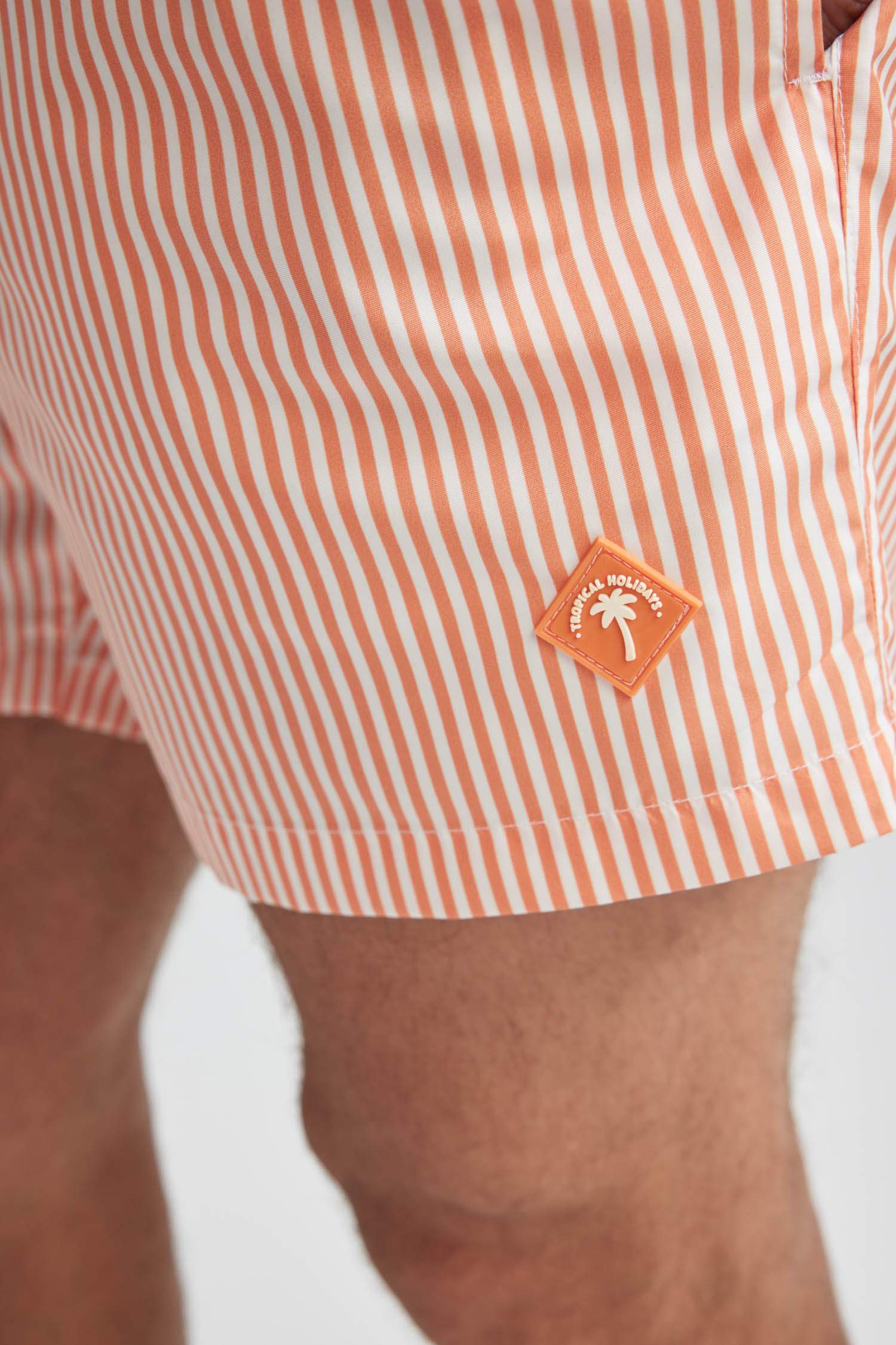 شورت بحر قصير