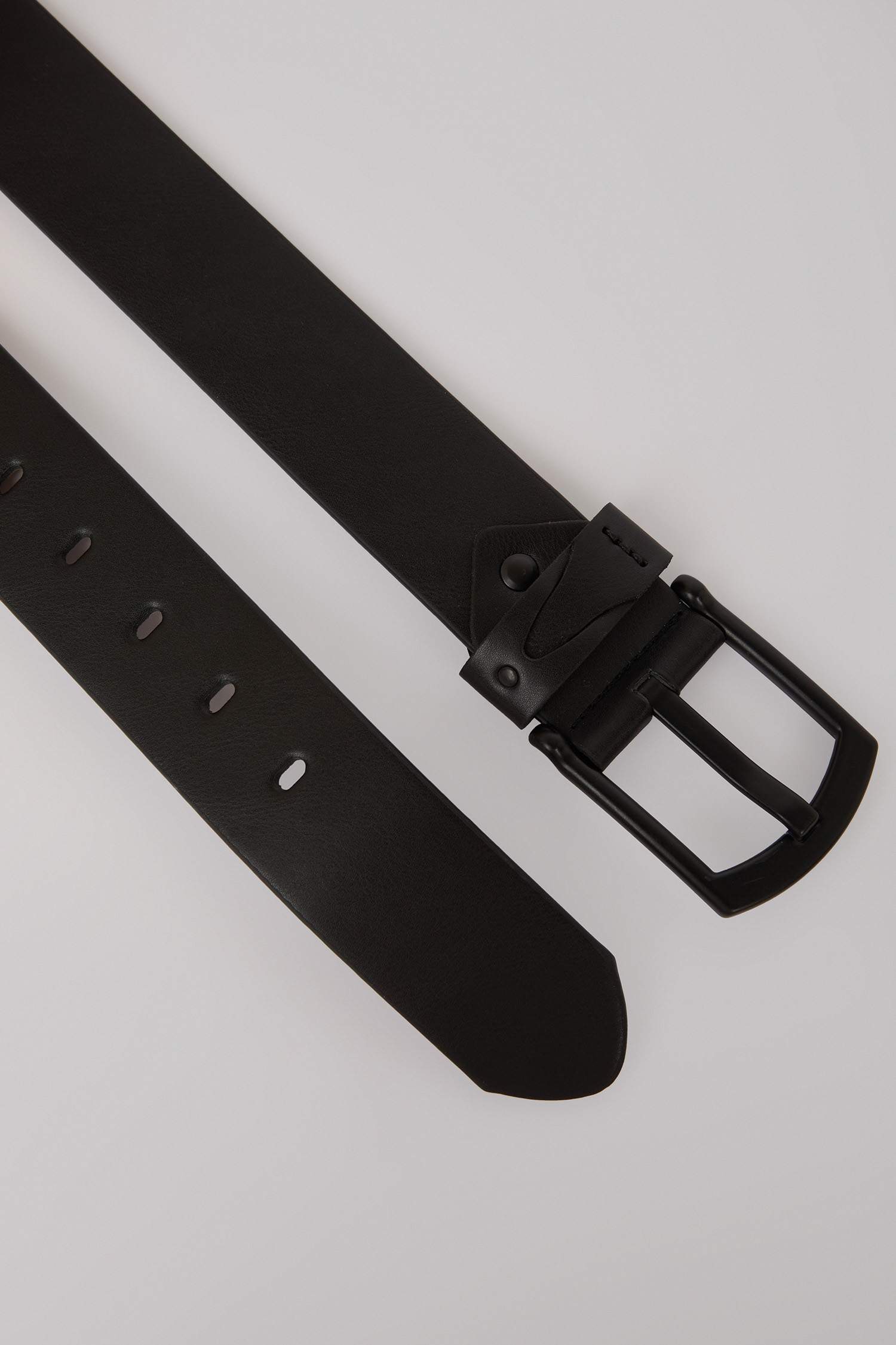 حزام رجالي جلد صناعي بمشبك مستطيل