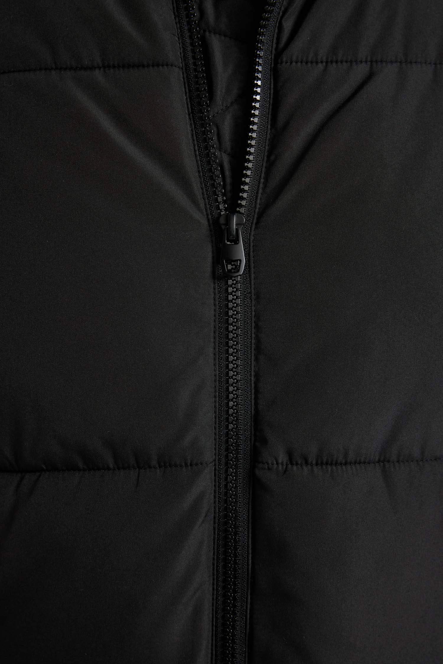 Su İtici Oversize Fit Dik Yaka Fermuarlı Cepli Mont