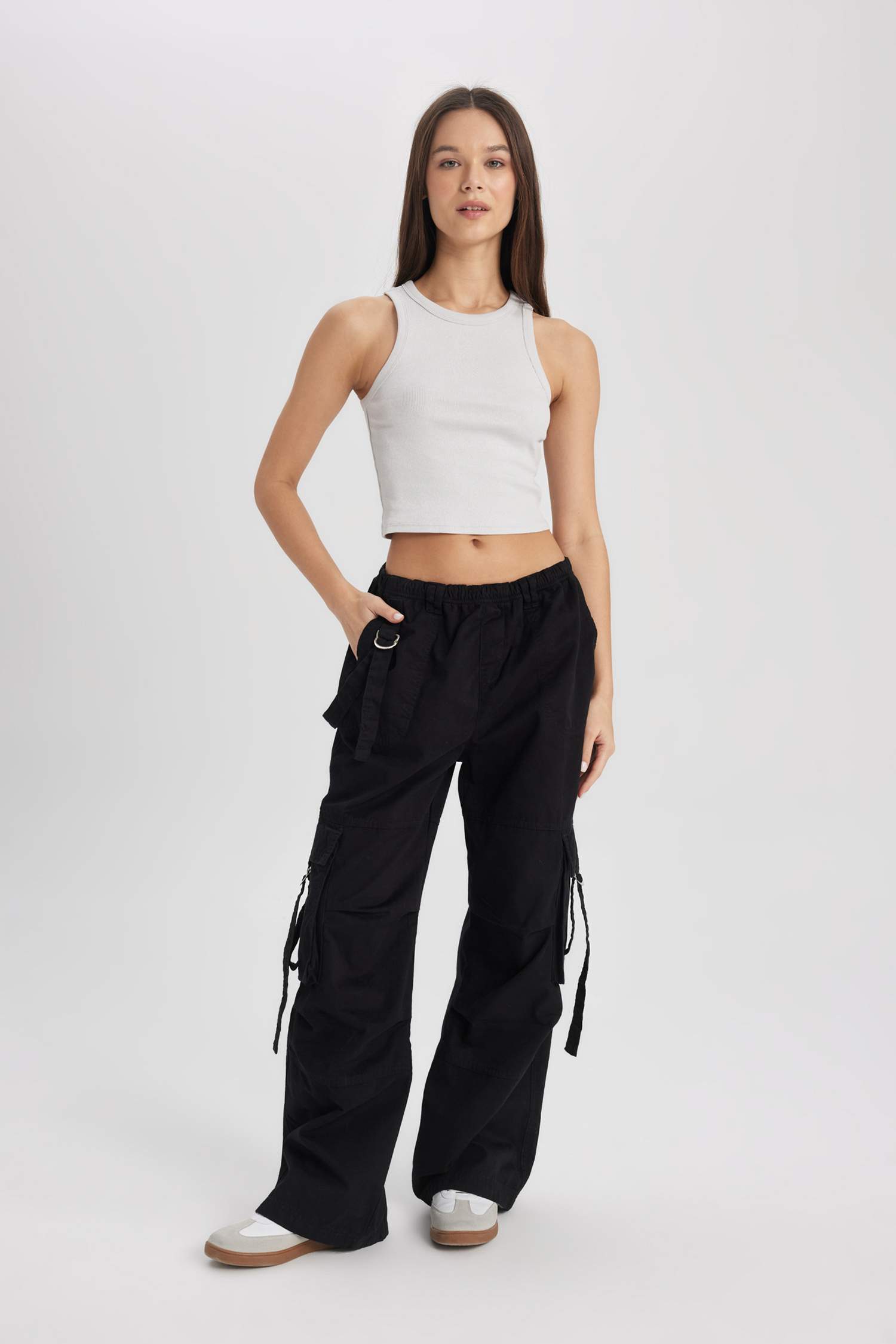 Fitted Halter Neck Ribbed Camisole Crop Top