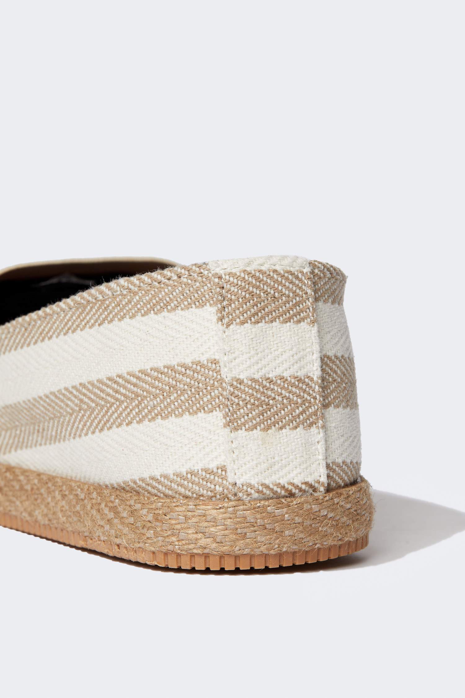 Повседневная обувь на плоской подошве для мужчин