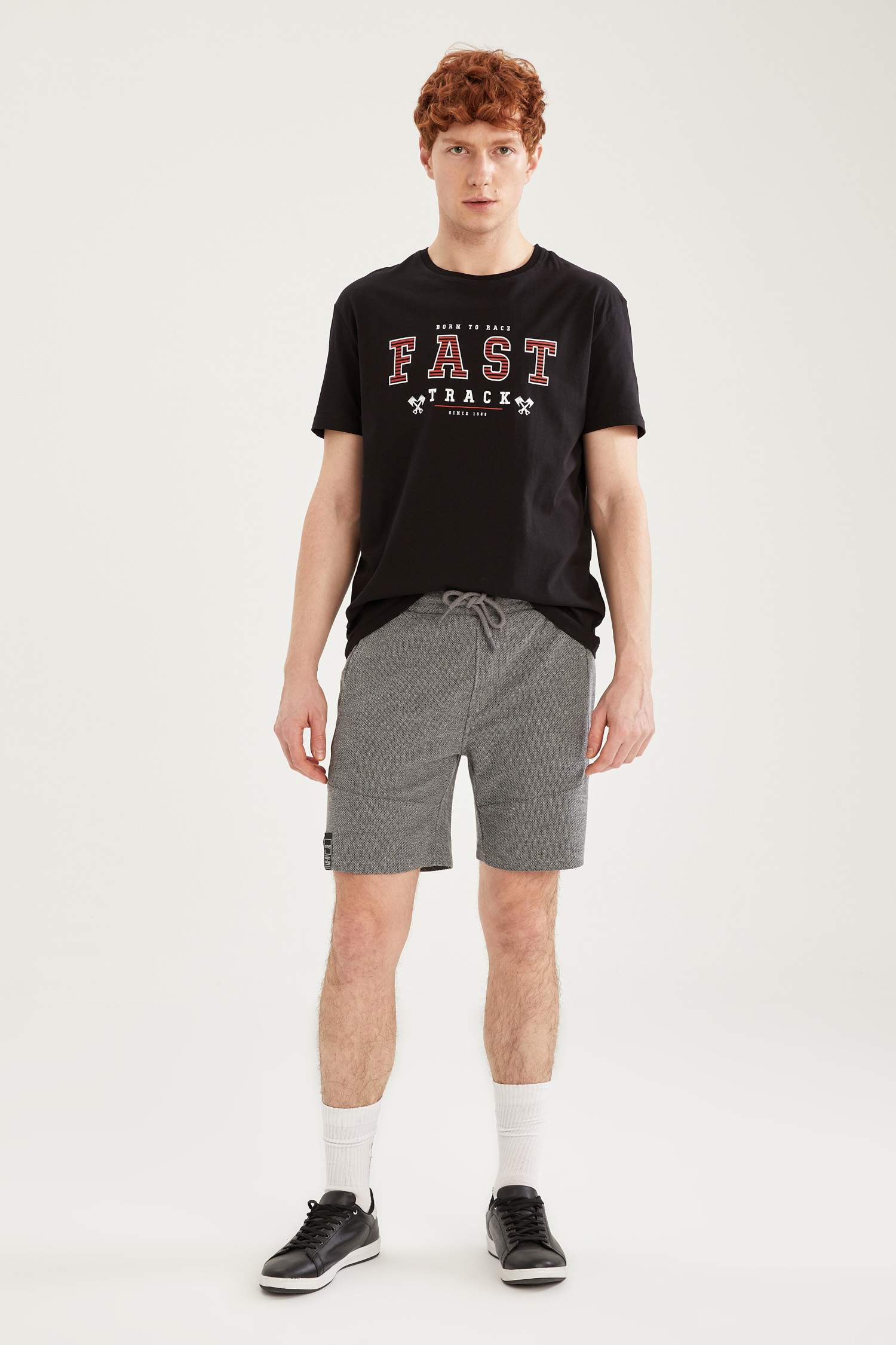 Grey MAN Basic Knitted Shorts 1923257 | DeFacto